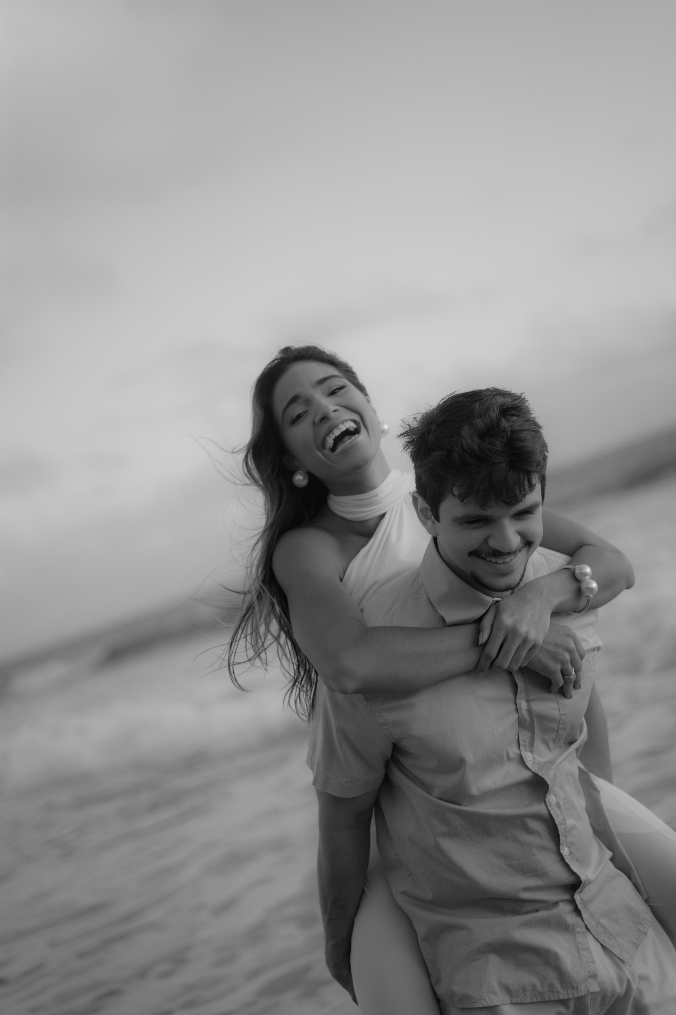 Karla e Marcelo. Luz suave, direção leve e fotos que captam quem realmente você é