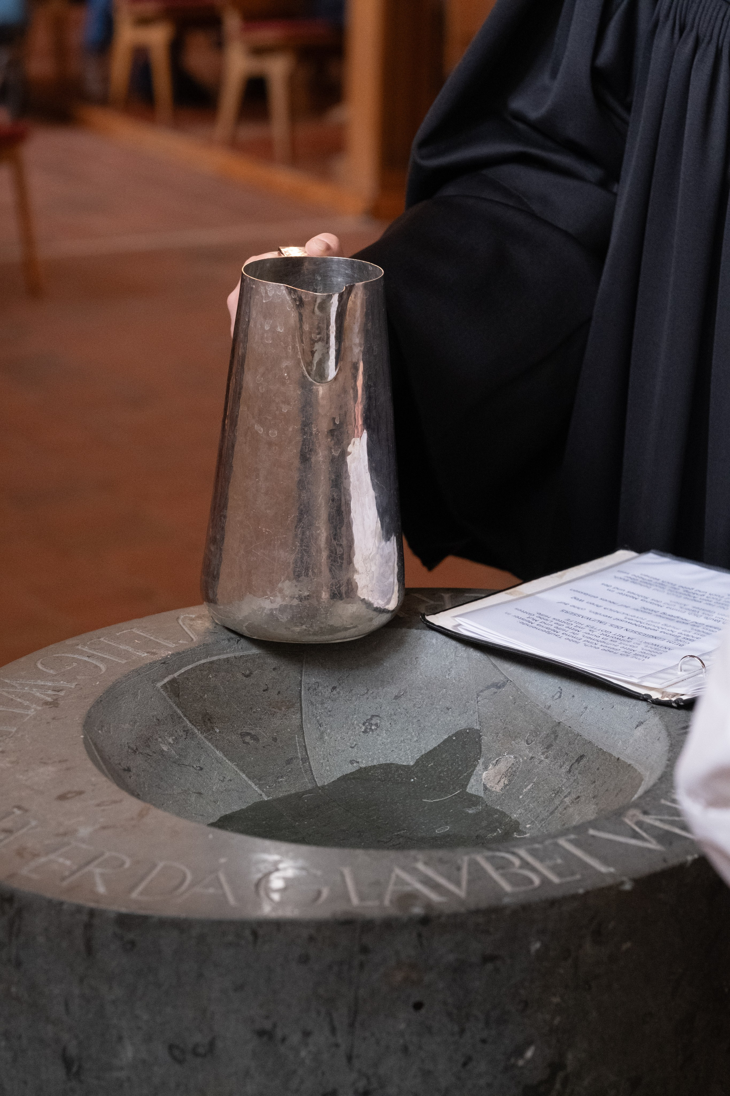 Die Taufe der kleinen Prinzessin. Newborn Baby Fotografie Flensburg Babyfotoshooting