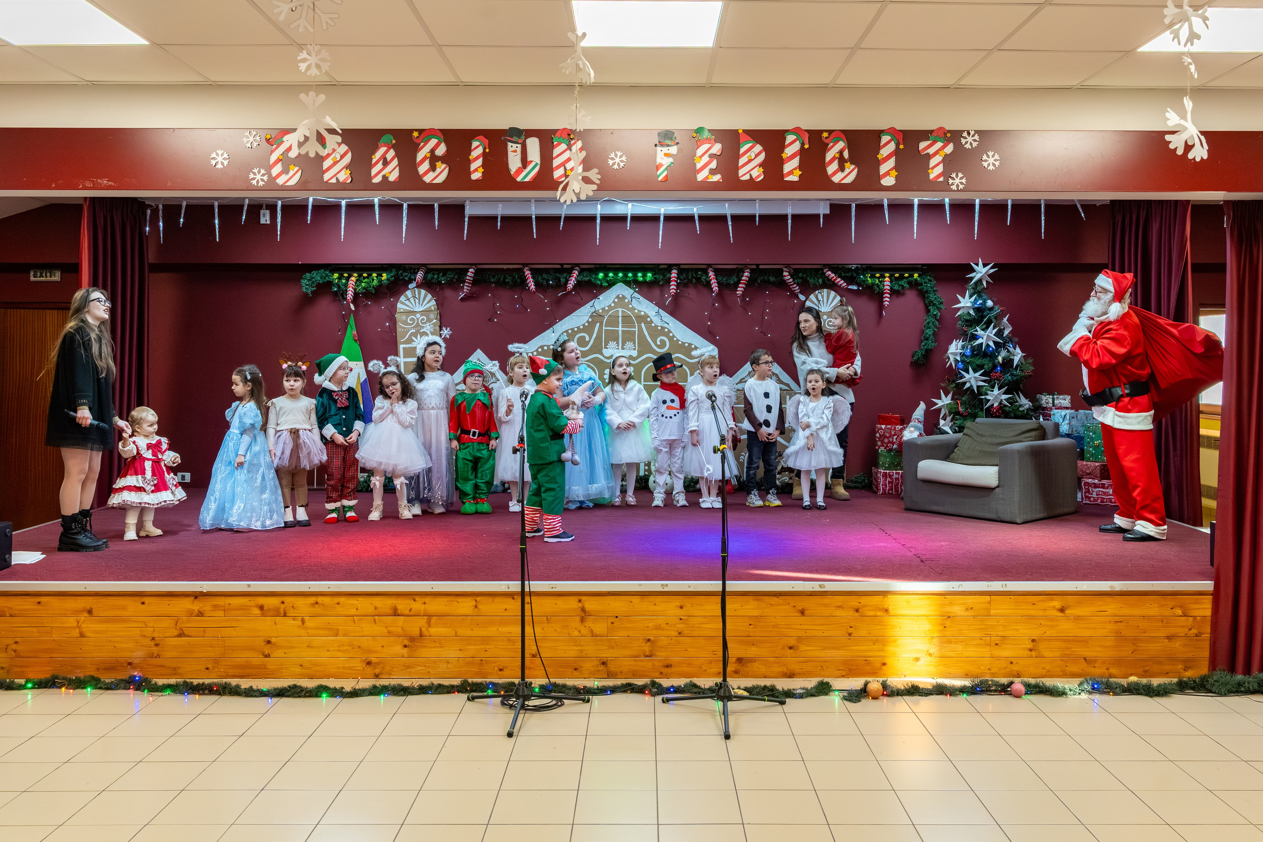 Grupa Buburuzelor Gradinita 37. Adelinne — fotograf profesionist în Constanța pentru familii, bebeluși și evenimente