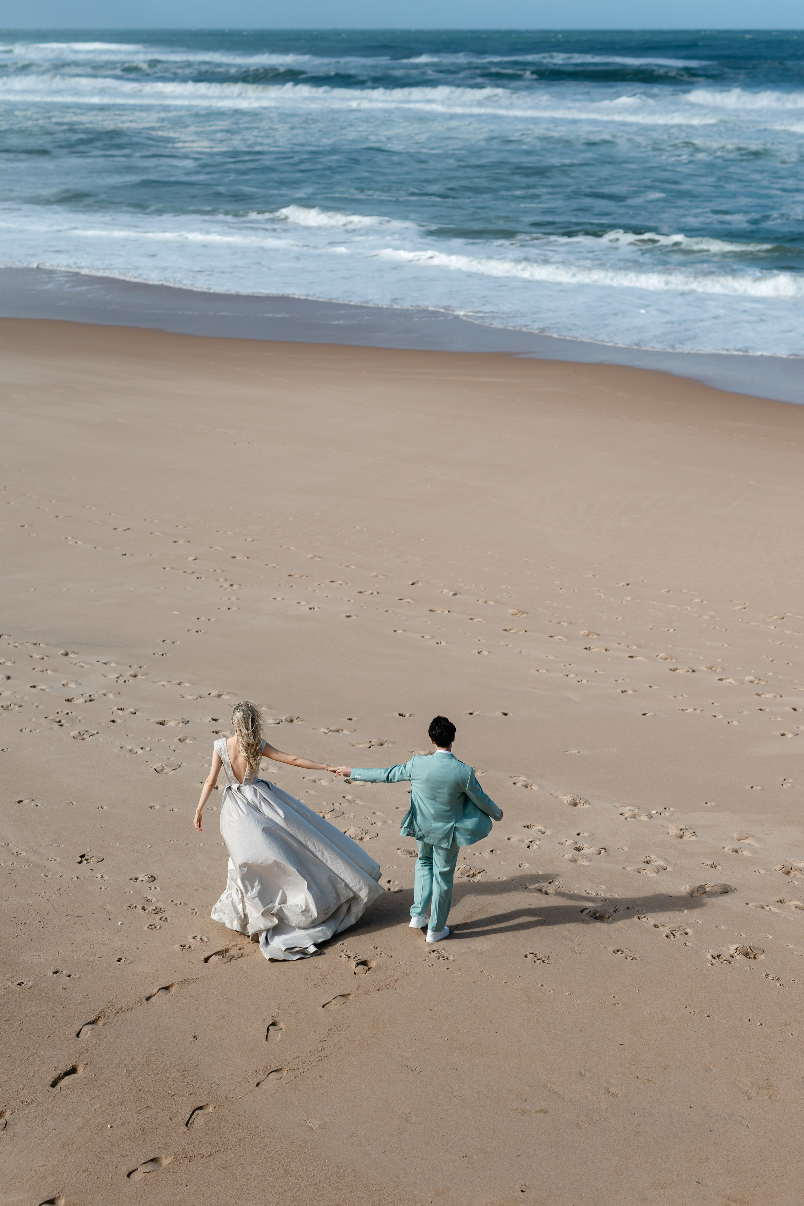 Vivien & Razvan. Main