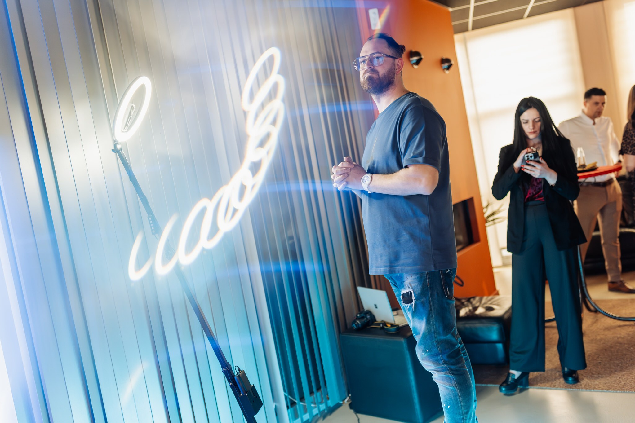 Photographe événement Ouverture salon de tatouage à Vilvoorde | Essence of Memories. Fotograf Roman Bruxelles & Brussels — Botez, Nunta, Evenimente, Sedinte foto | Essence of Memories