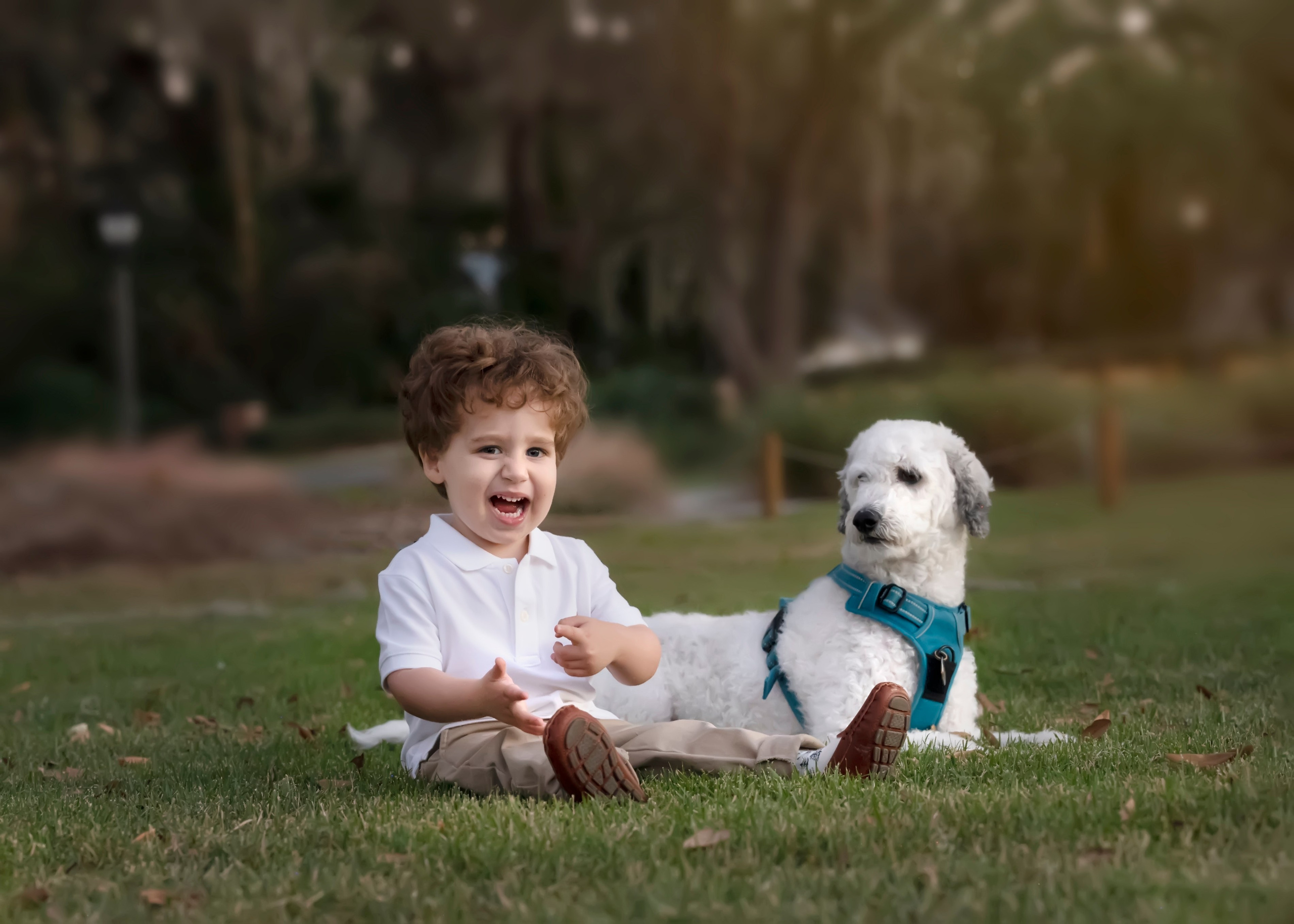 Family session outside. Portrait, kids and family photographer in Wesley Chapel Alina Alice Osipova