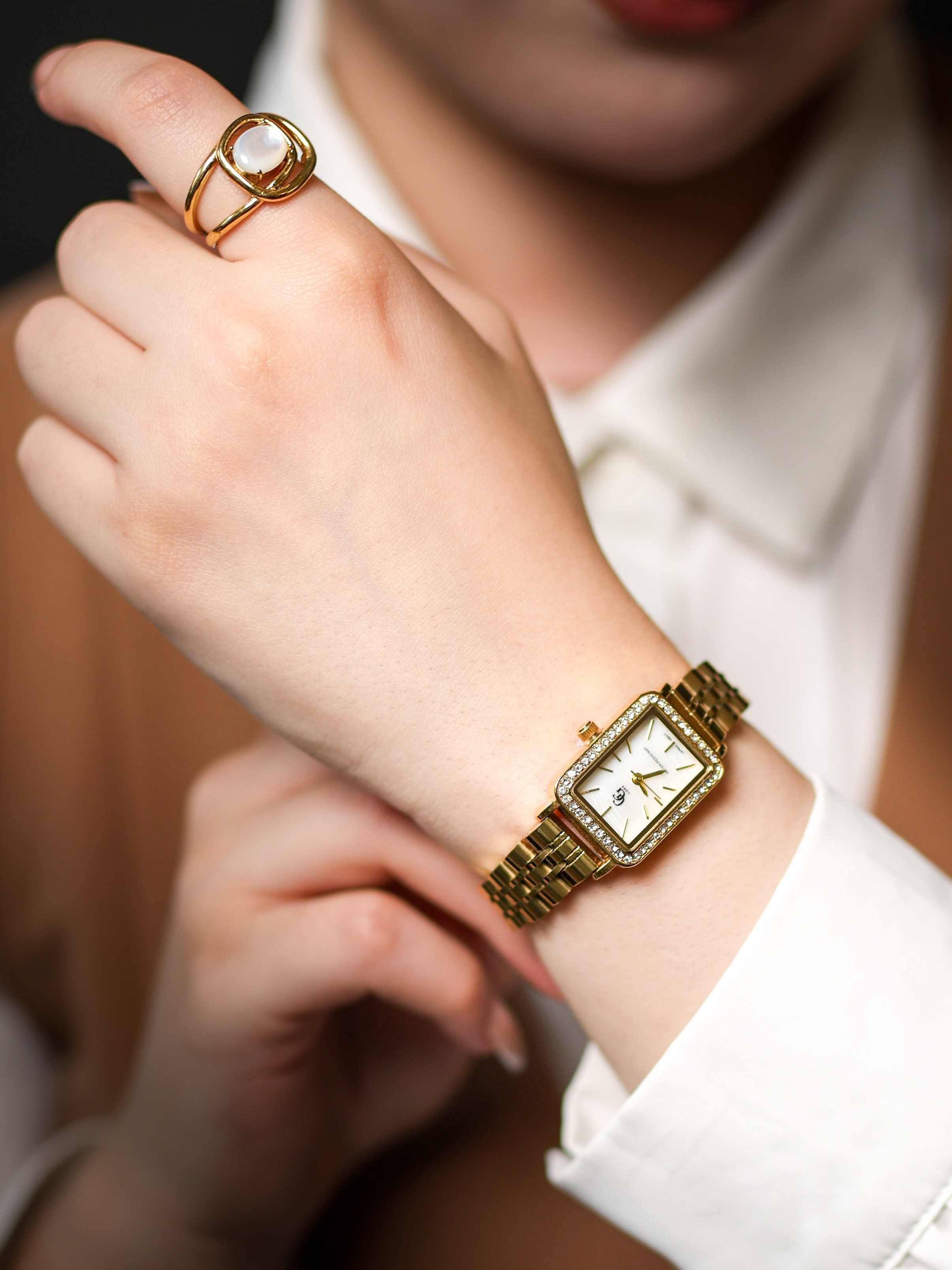 Business & Fashion. Main