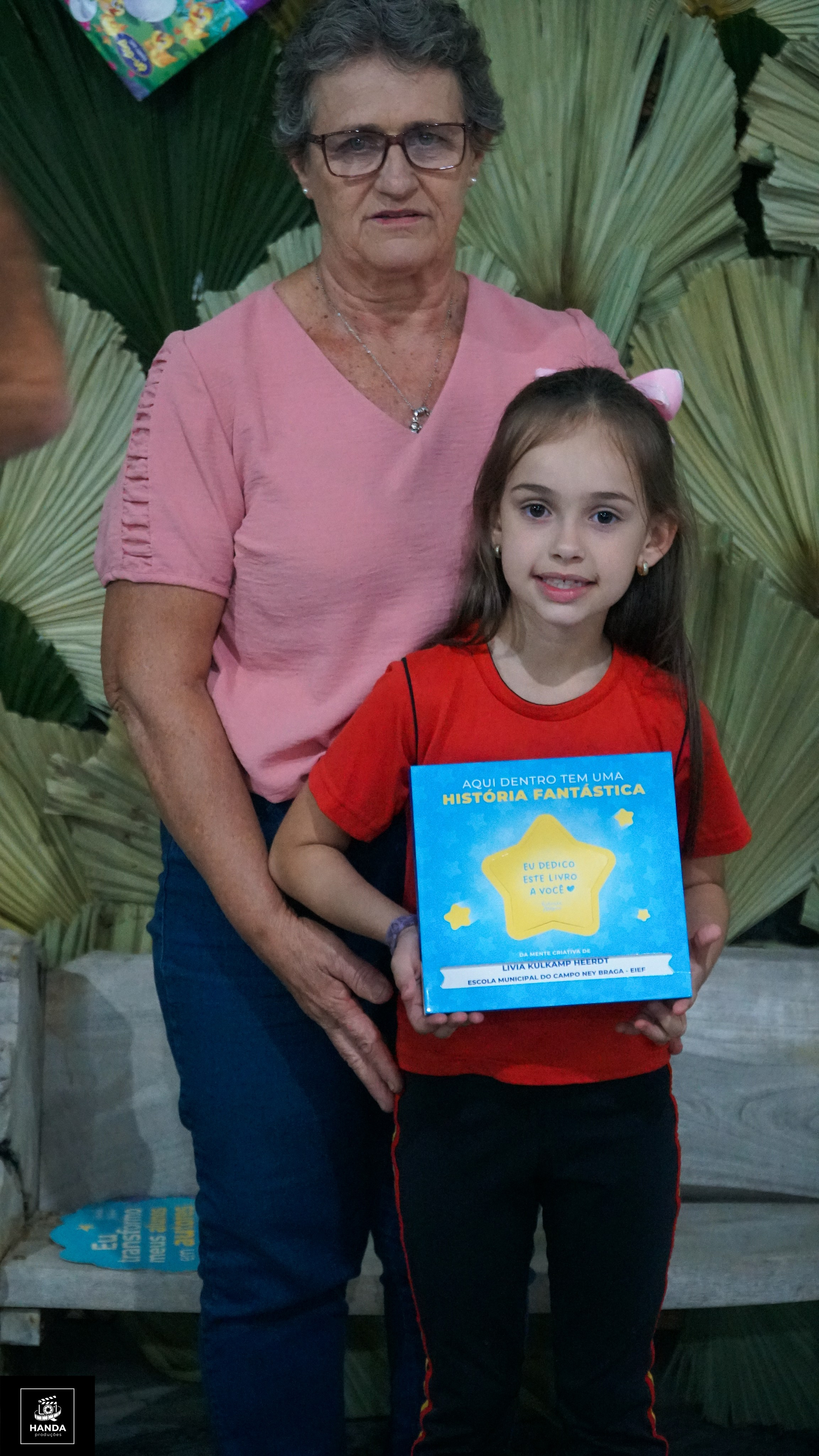 Noite autógrafos colégio Aurélio Buarque de Holanda. Handa Produções