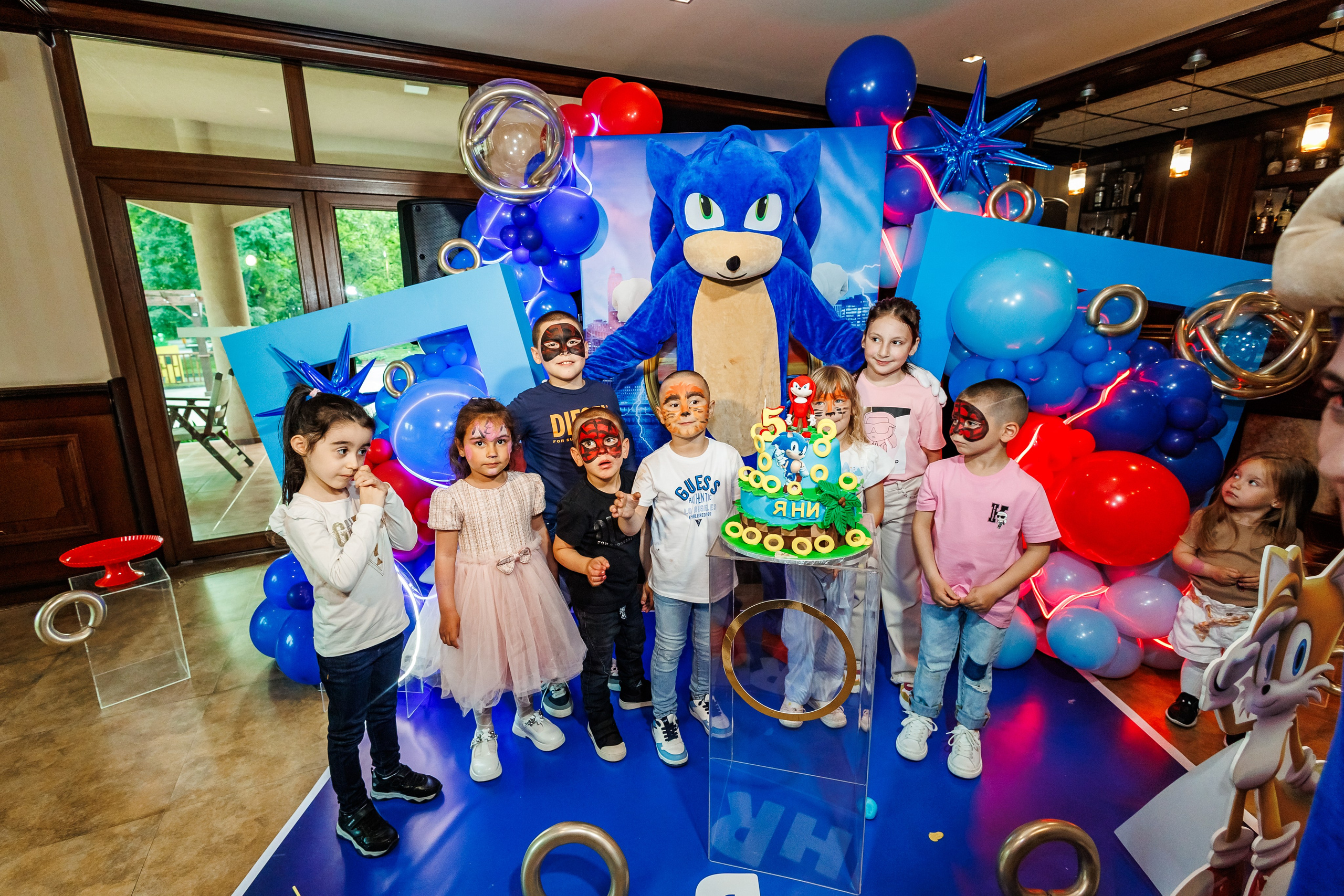 Честит Рожден Ден. Фотограф Ирина Йотова