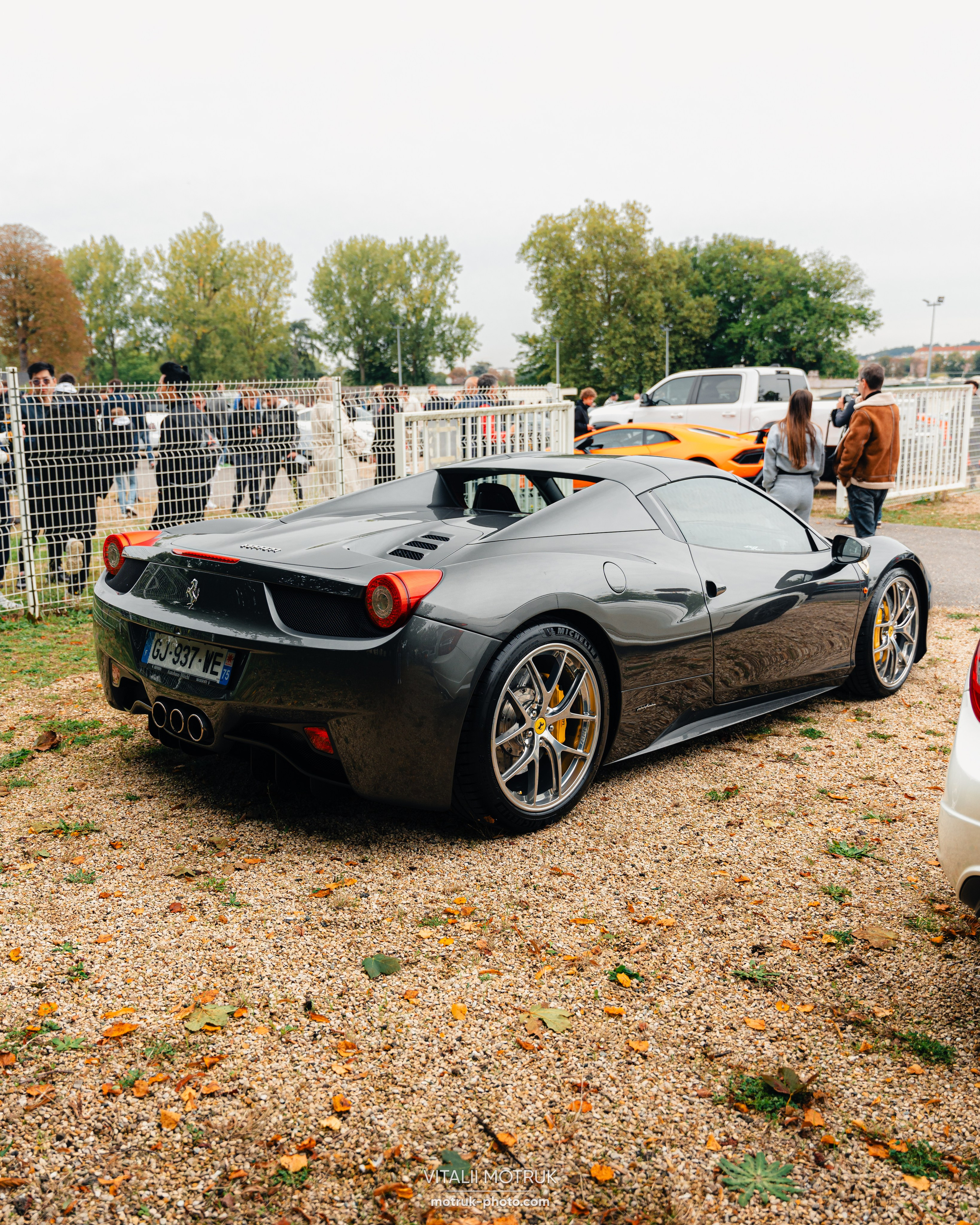 Cars and Coffee 29 septembre 2024. Photographe de voitures à Paris — Vitalii Motruk