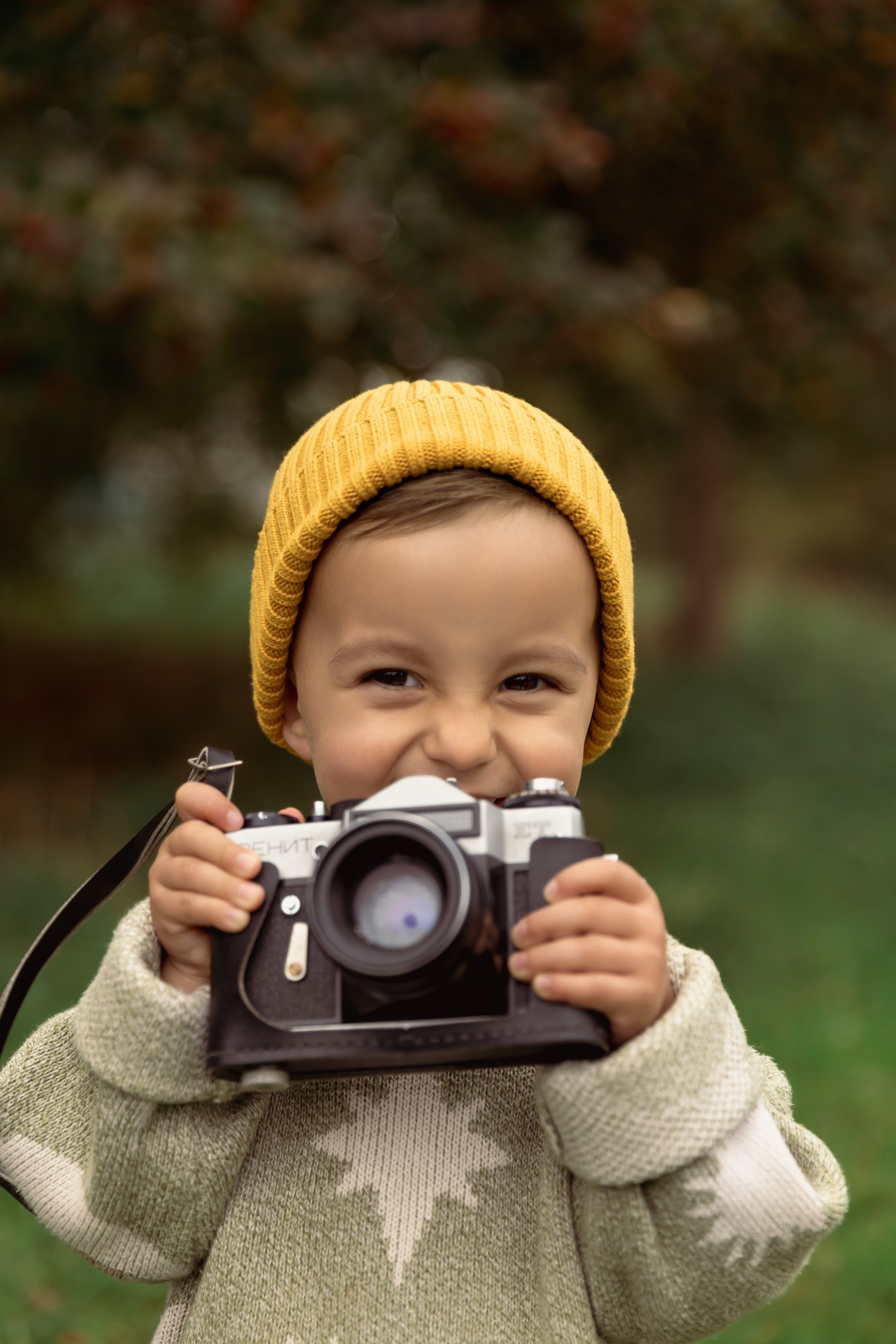 Family walk in Kew Gardens. Daria V. Photography