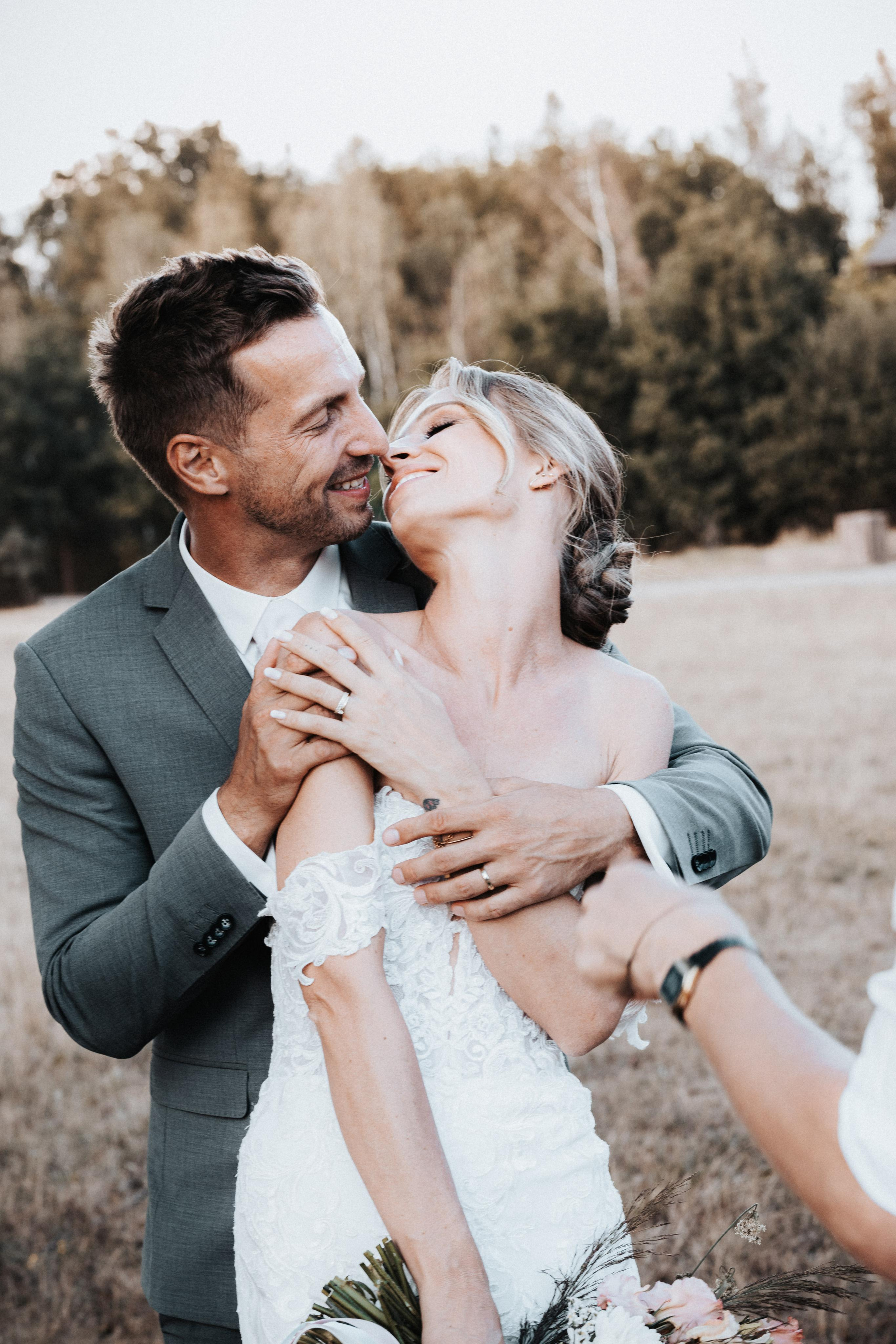 Dana Lišková - Wedding and couple photographer Prague - Wedding photographer Prague - Couple photography - Wedding portraits