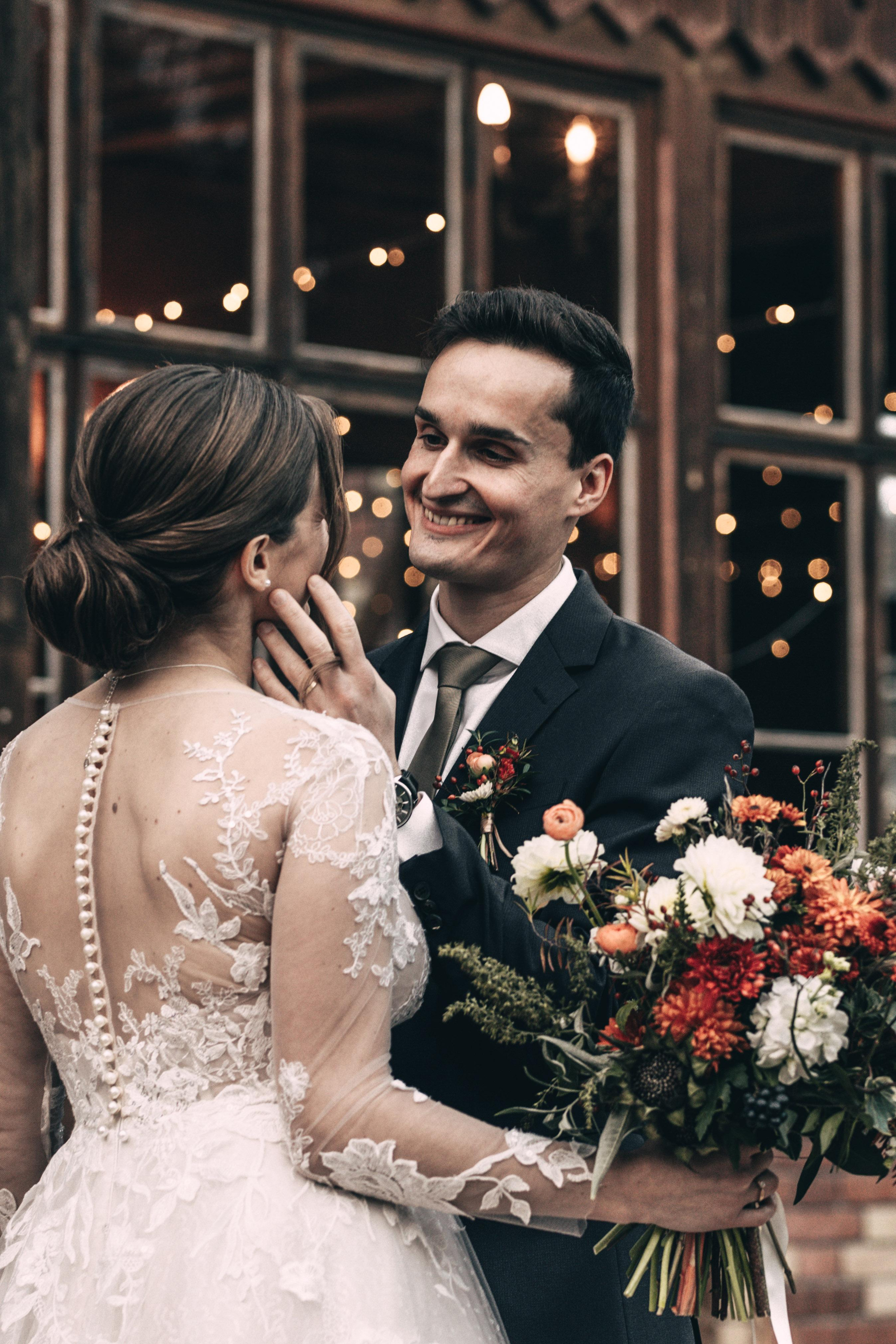 Dana Lišková - Wedding and couple photographer Prague - Wedding photographer Prague - Couple photography - Wedding portraits