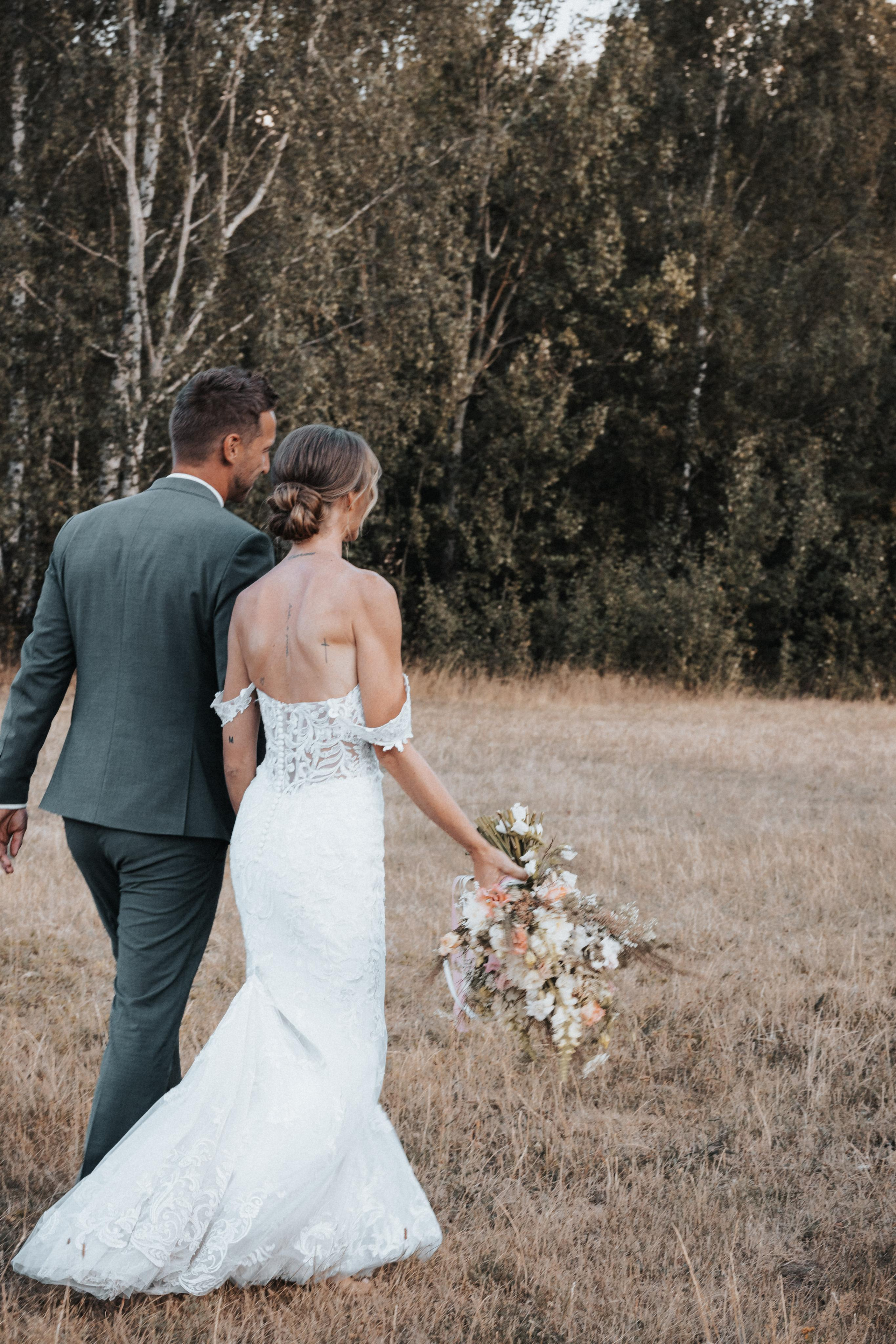 Dana Lišková - Wedding and couple photographer Prague - Wedding photographer Prague - Couple photography - Wedding portraits