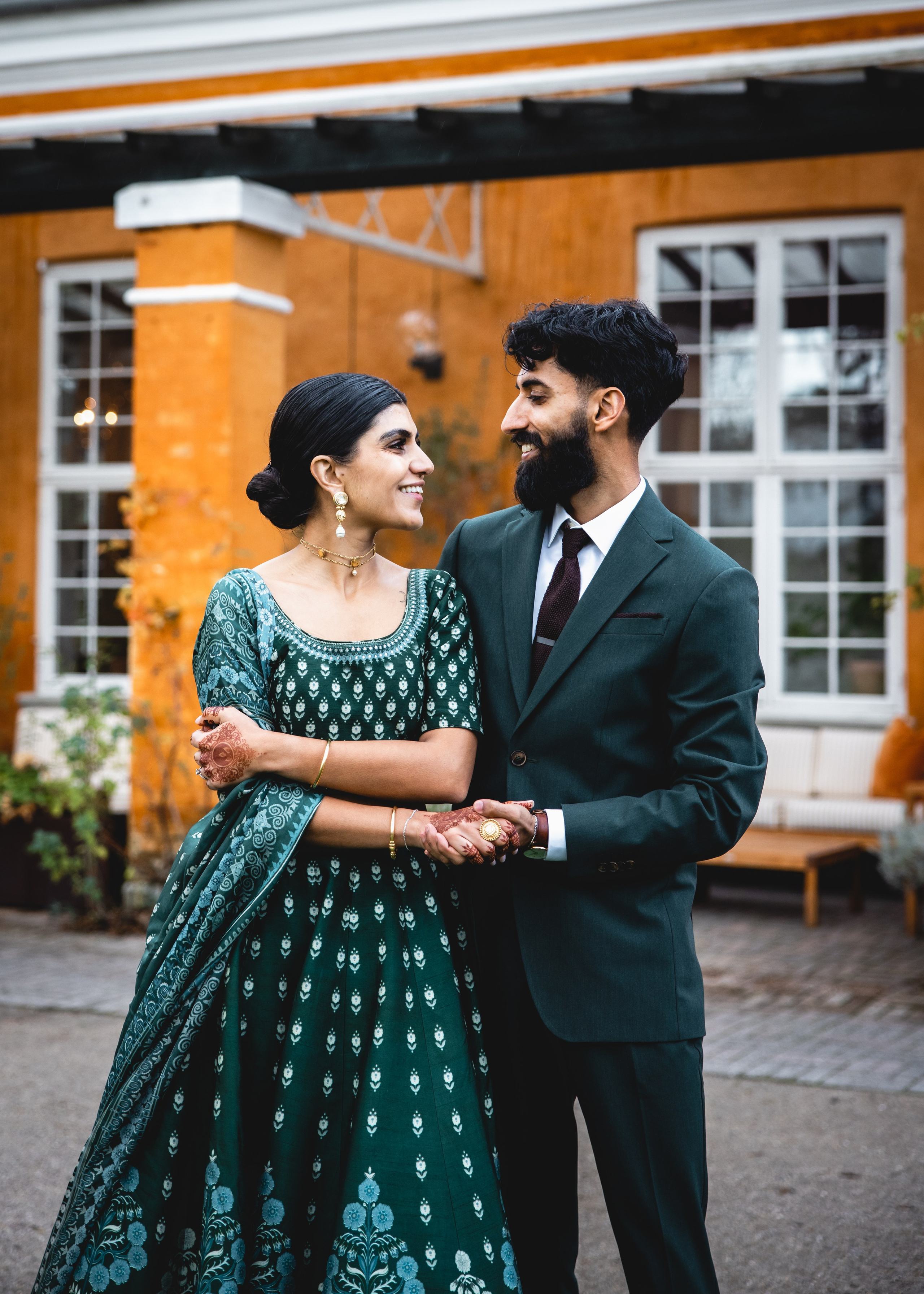Indian style. Professional wedding photographer in Copenhagen, Denmark — Julia Byron