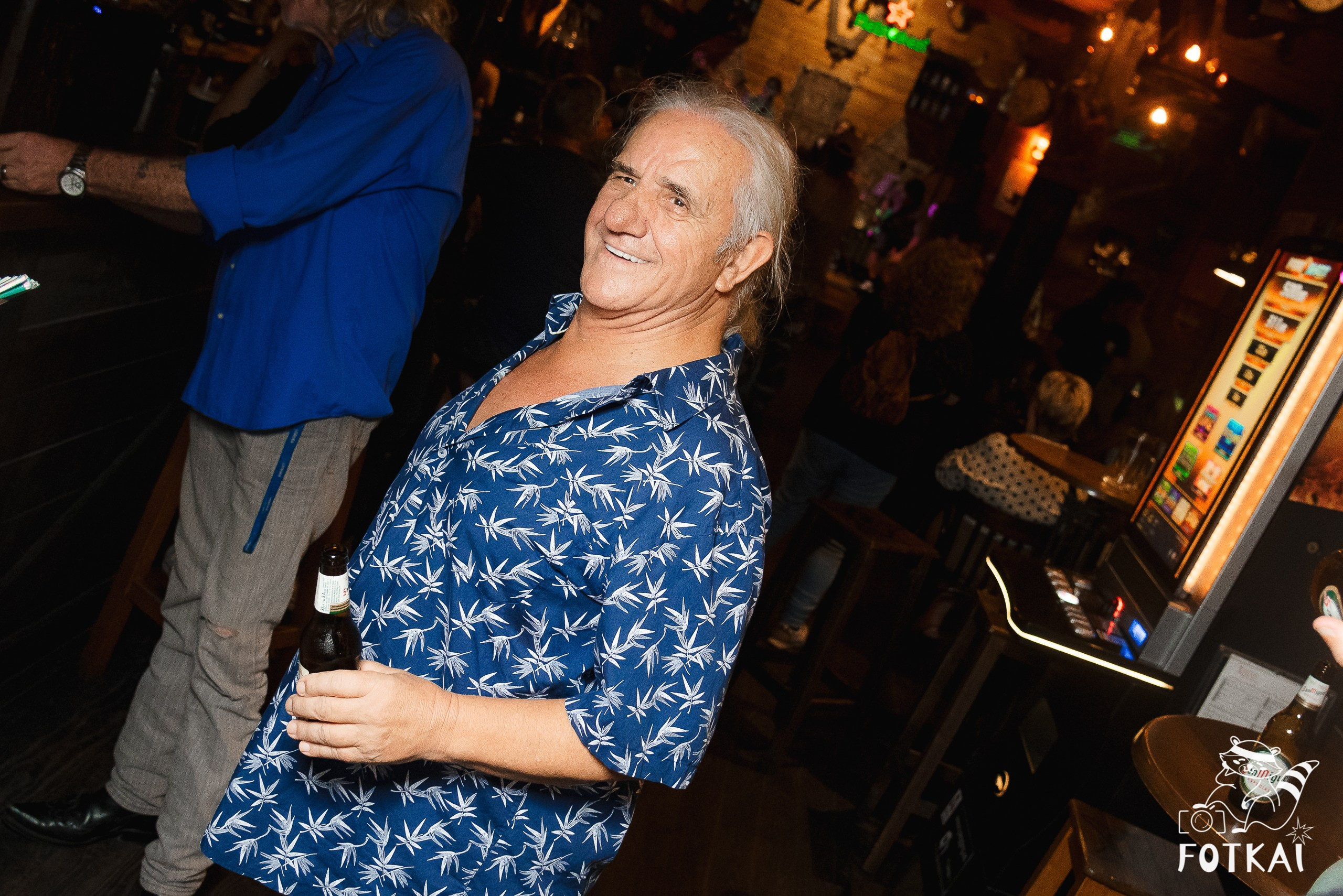 Reportaje fotográfico de FOTKAI | Get Back en El Paso Bar | Torrevieja, España, 12 de julio de 2025