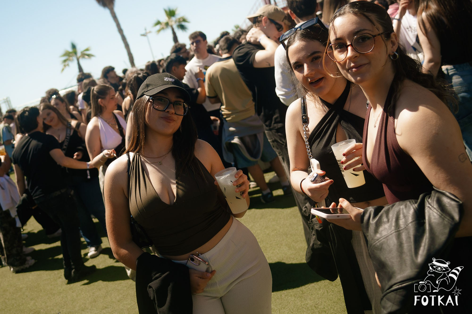 Costa Sonora 2026 Alicante Day 1 Photos — Find Yourself, Friends and Festival Crowd | FOTKAI