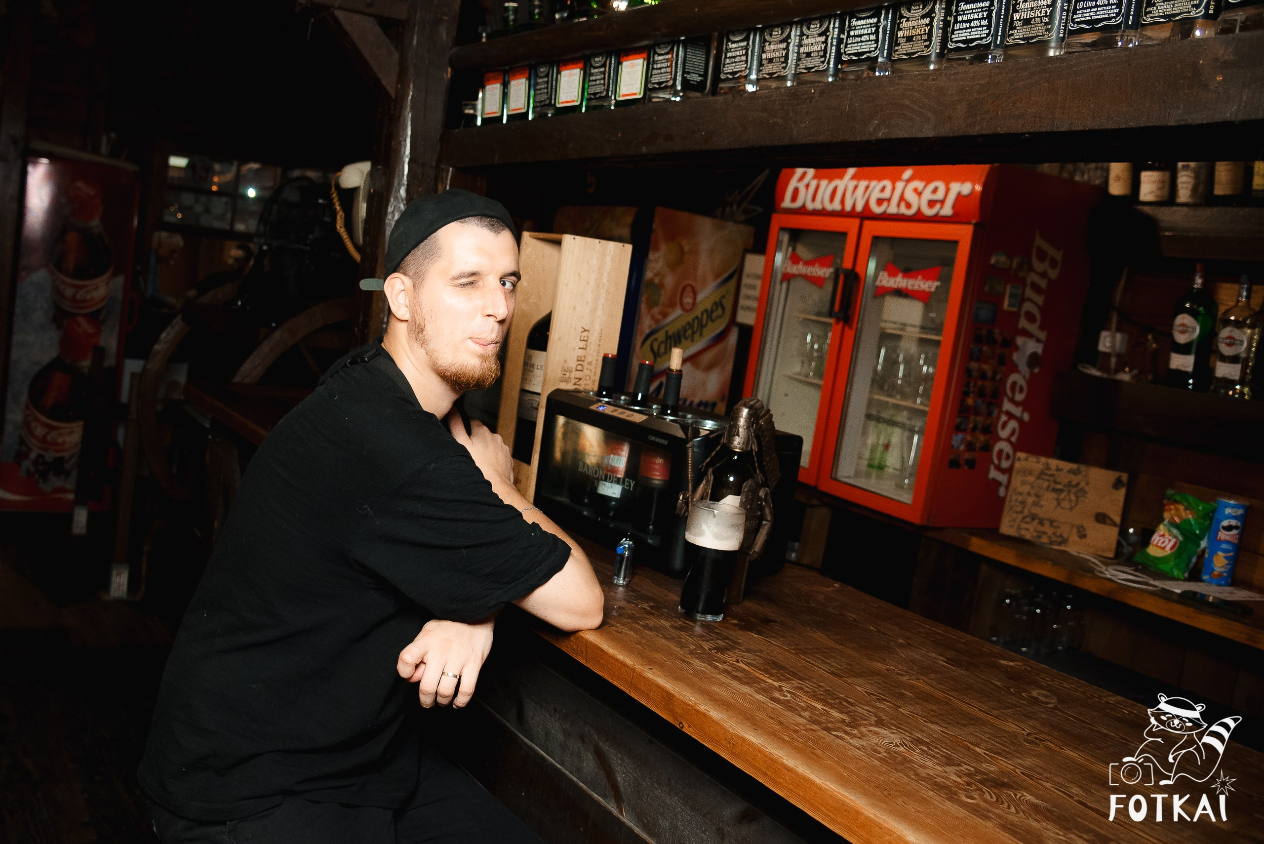 Reportaje fotográfico de FOTKAI | Get Back en El Paso Bar | Torrevieja, España, 12 de julio de 2025