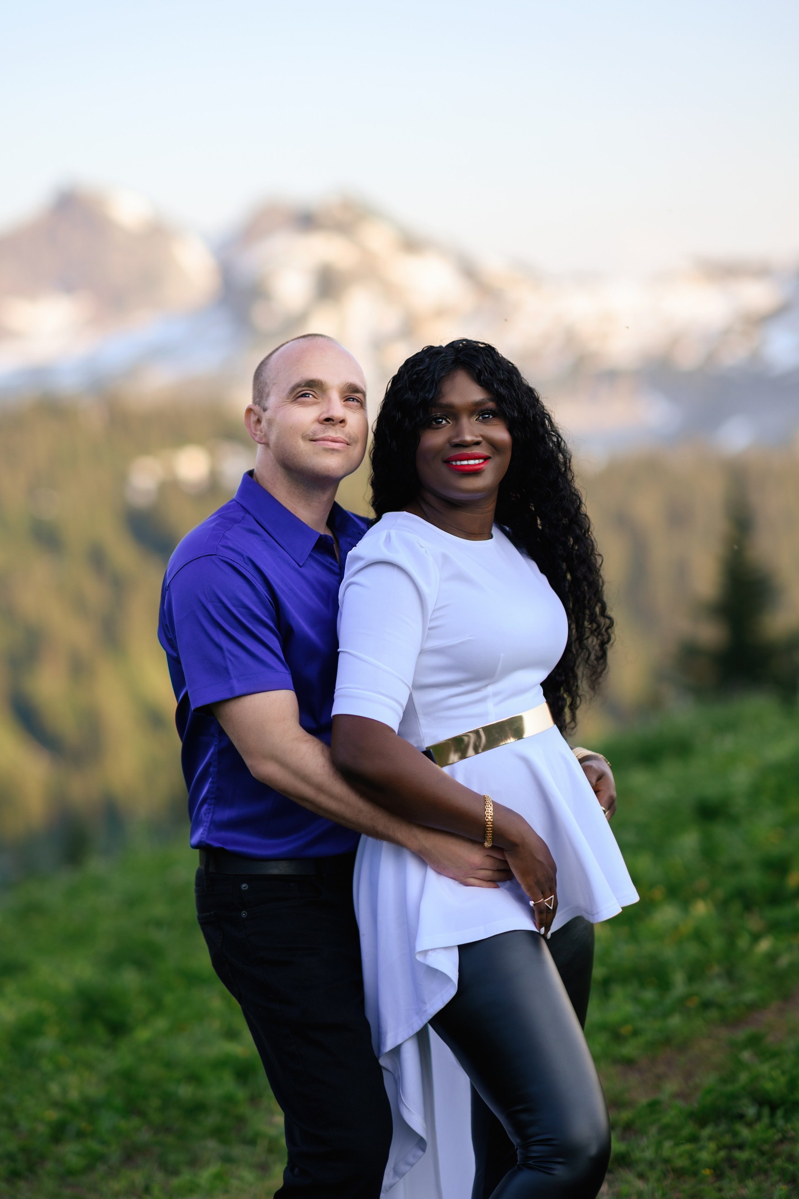 Carline and her family. Wedding & family photography in Seattle area. Helen Michelle photographer
