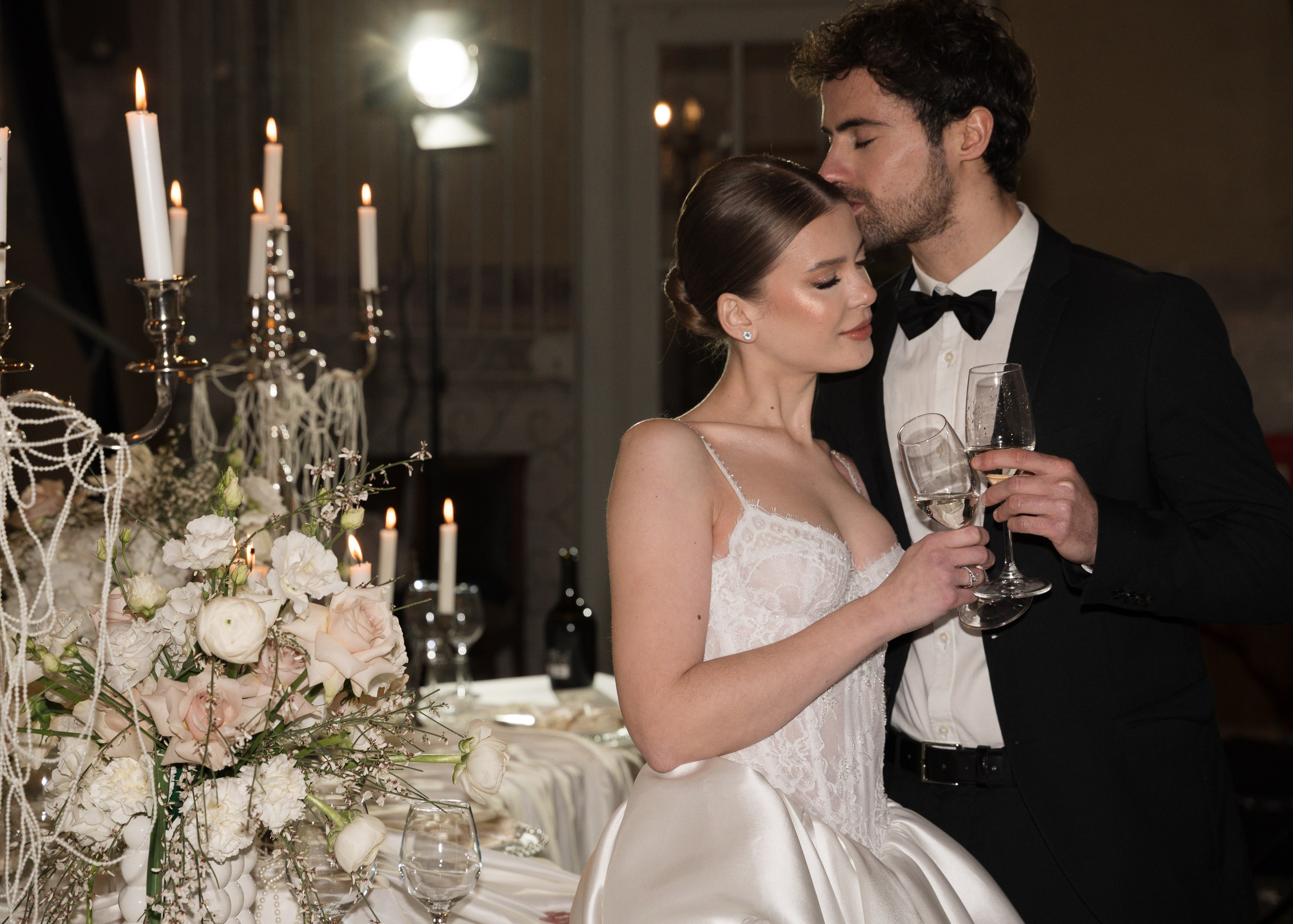 Intimate wedding in Milan. Proposal Photographer in Lake Como