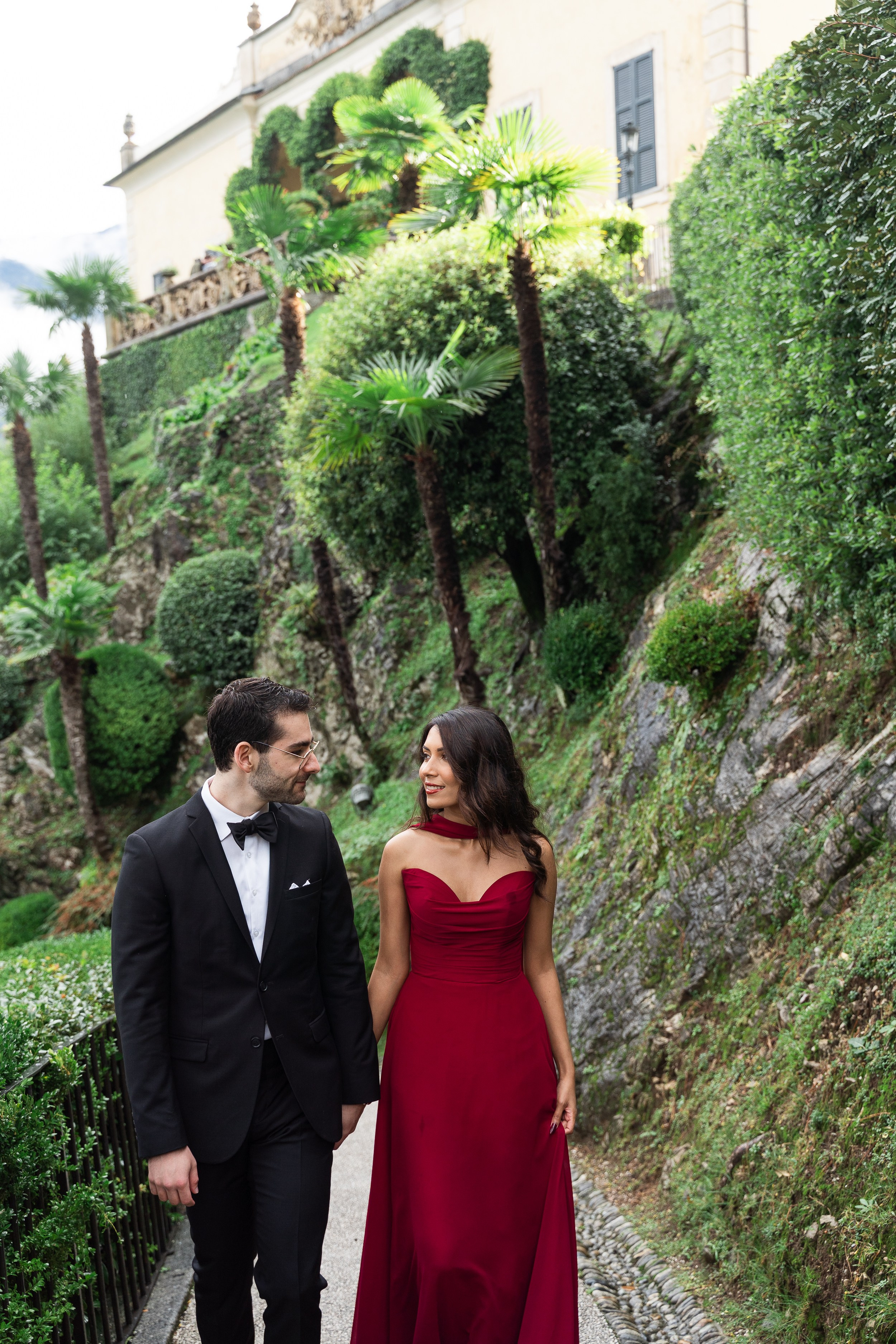 Engagement Photoshoot at the Villa Balbianello. Proposal Photographer in Lake Como