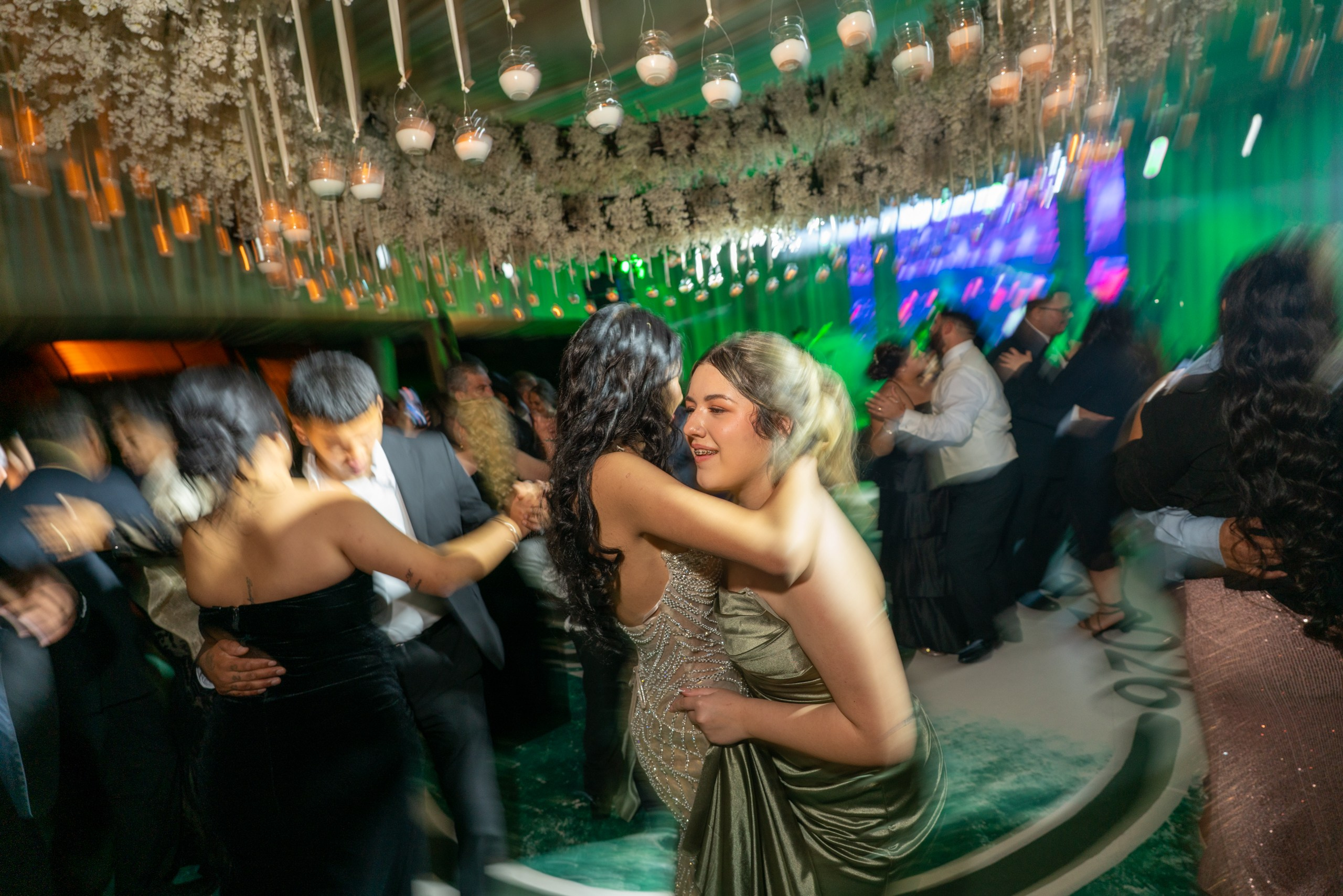 Daniel & Jannet. Elopement & Lifestyle Wedding Photographer