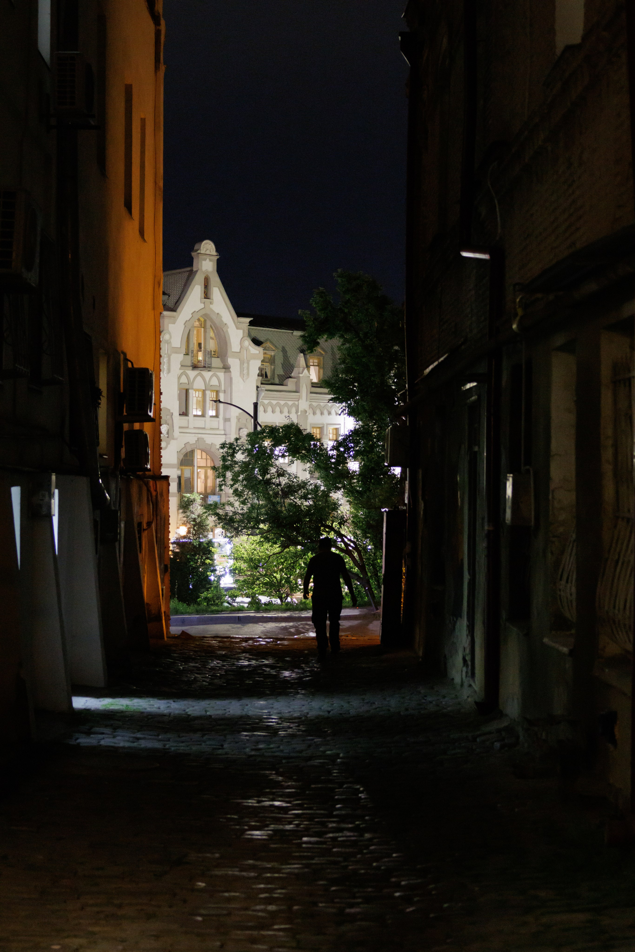 ქალაქი და ადამიანი. FramefreeMan