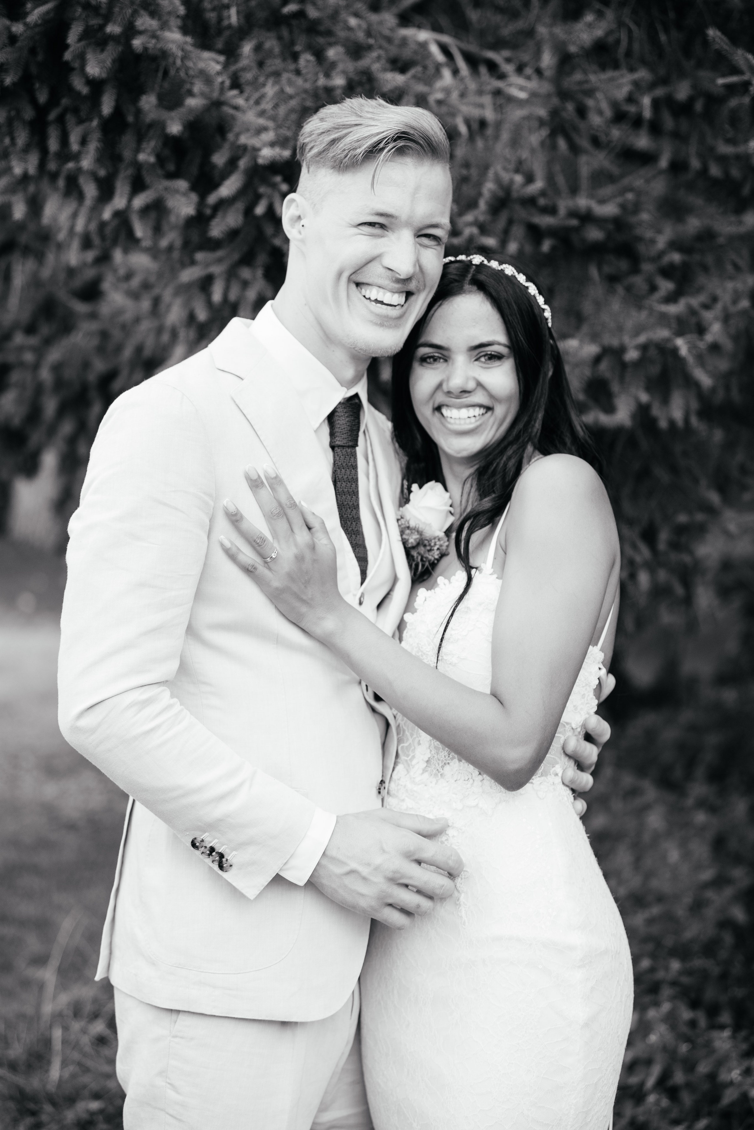 KAIANE & BENJAMIN Meilen, Switzerland. I am Elena Altendorfer. Wedding photographer in Zurich and Switzerland