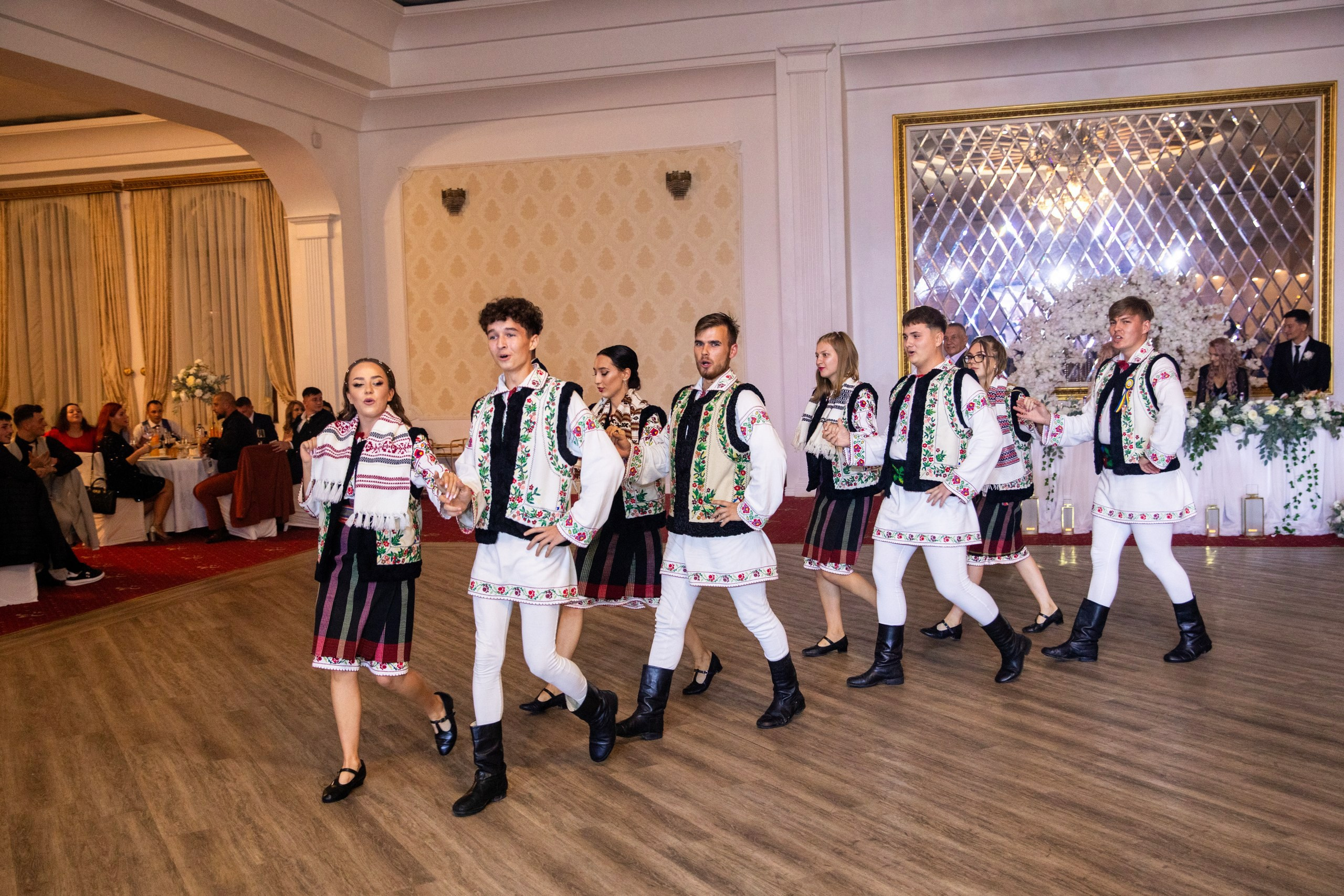 Andrei & Oana – Fotograf Nuntă Botoșani | Alin Chirilă – Povestitor prin Fotografie