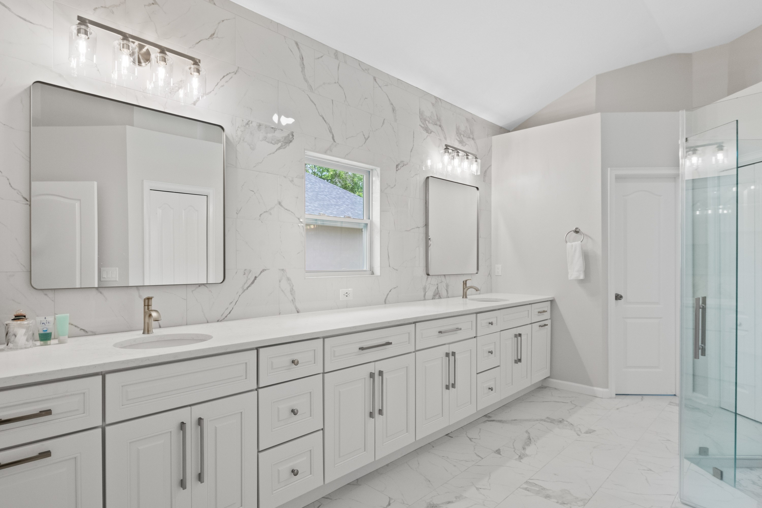 Real Estate Walkthrough Video in Jacksonville FL | Jax Realty Visuals