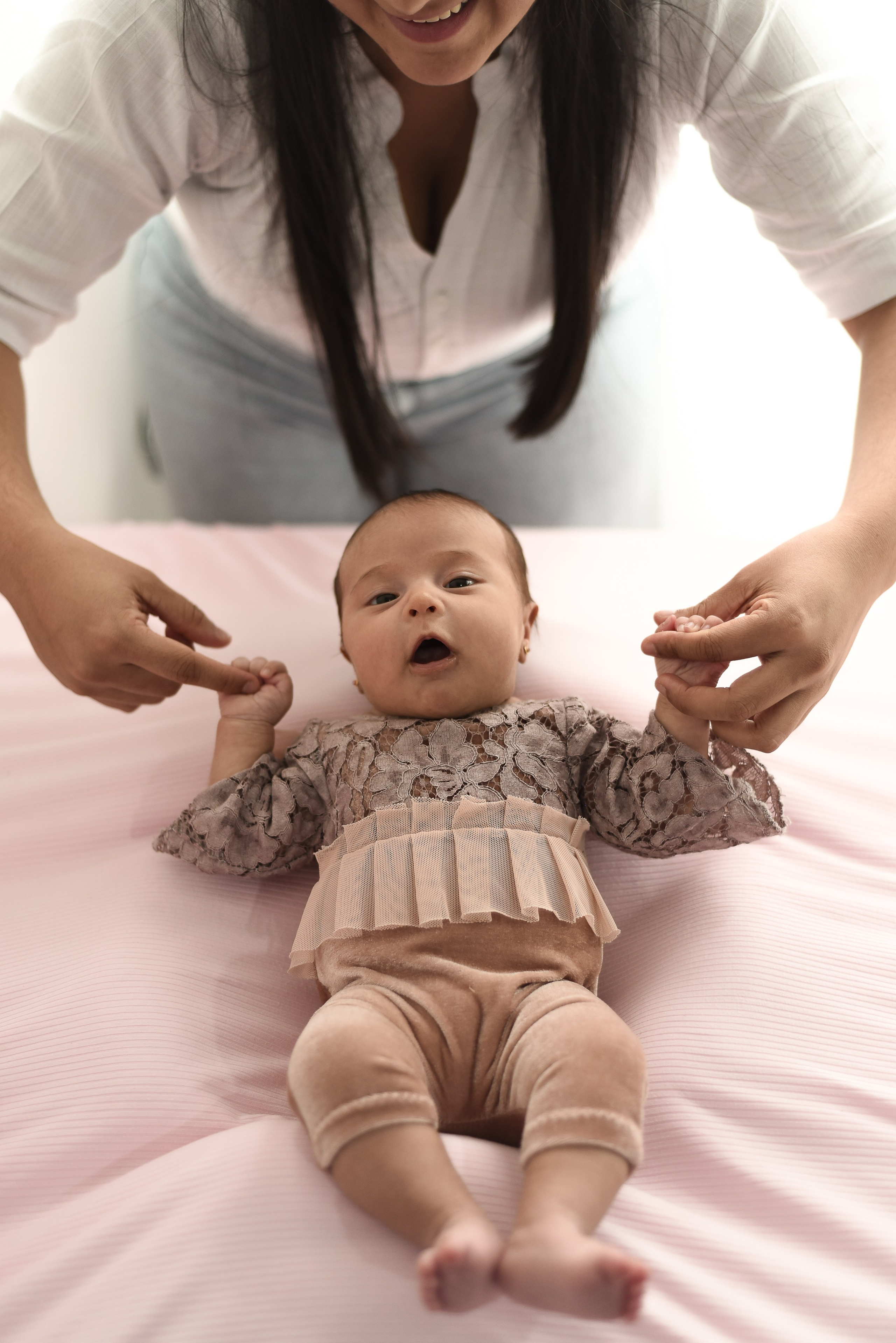 Sesión 1er mes de Cyntia. Fotografo de casamiento en misiones y fotógrafo de familia  Posadas