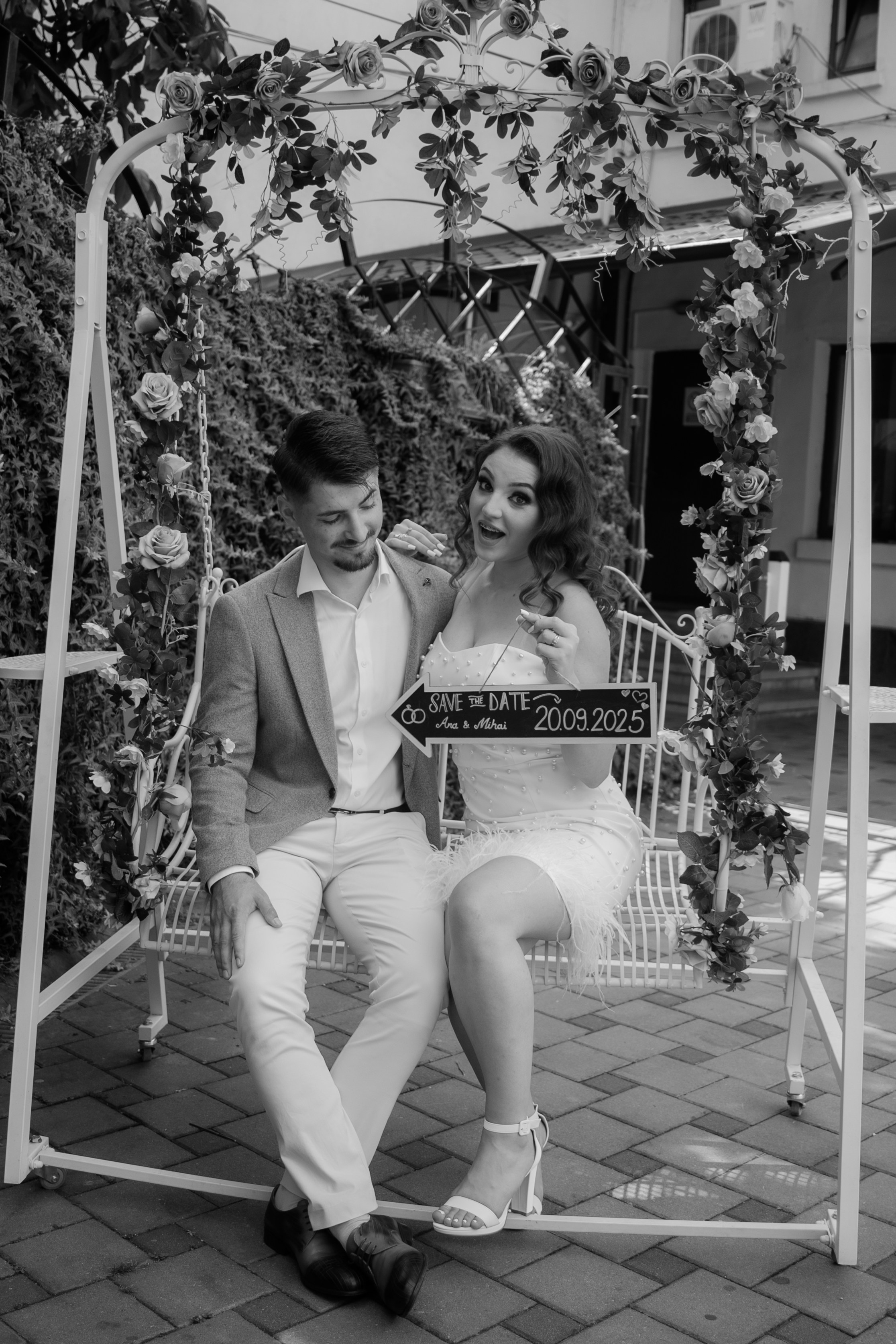 Ana & Mihai. Fotograf si videograf — evenimente si studio