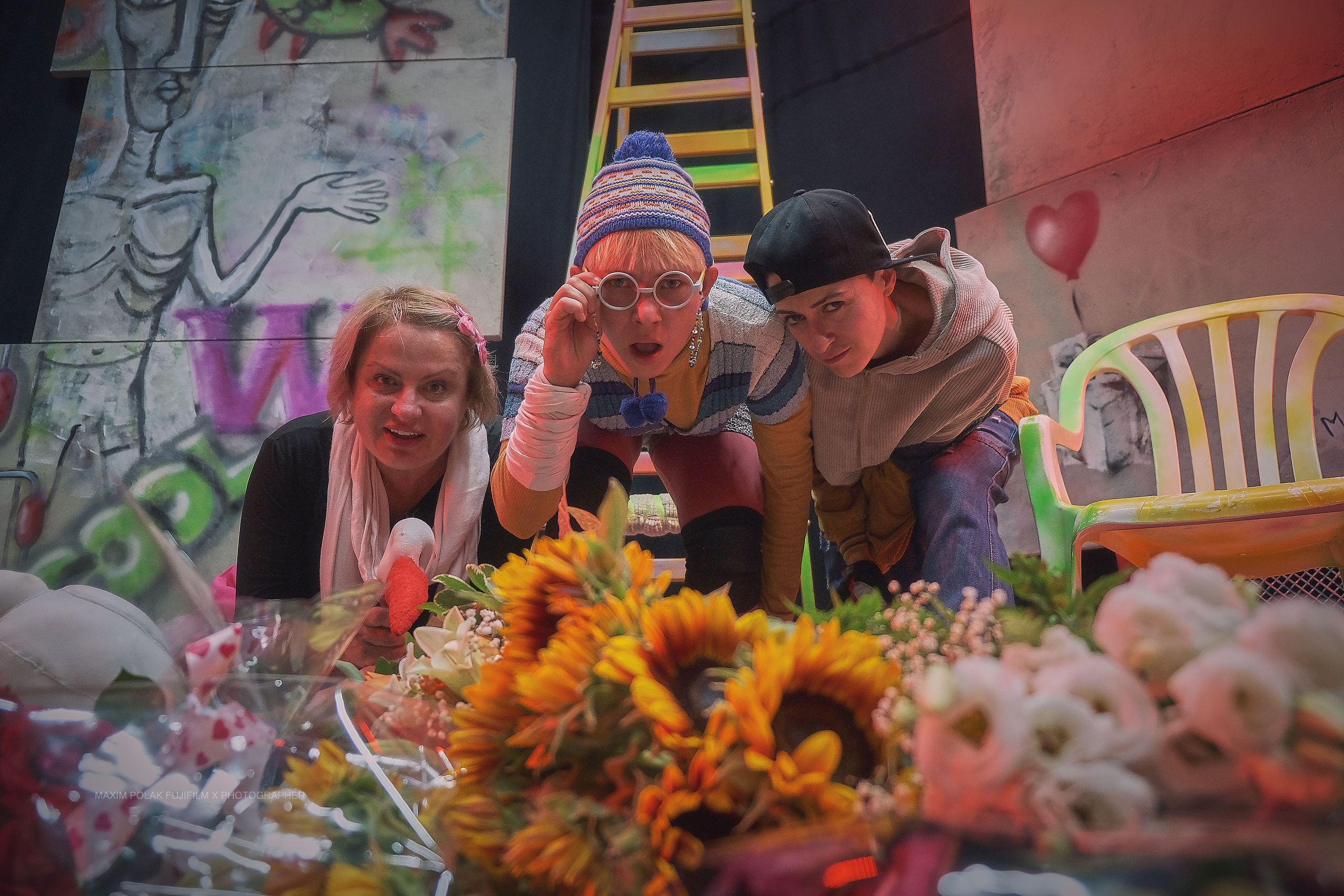 Theater inoi. Middle East Photo Agency סוכנות צילום המזרח התיכון — צילום מקצועי והדפסת מגנטים לאירועים