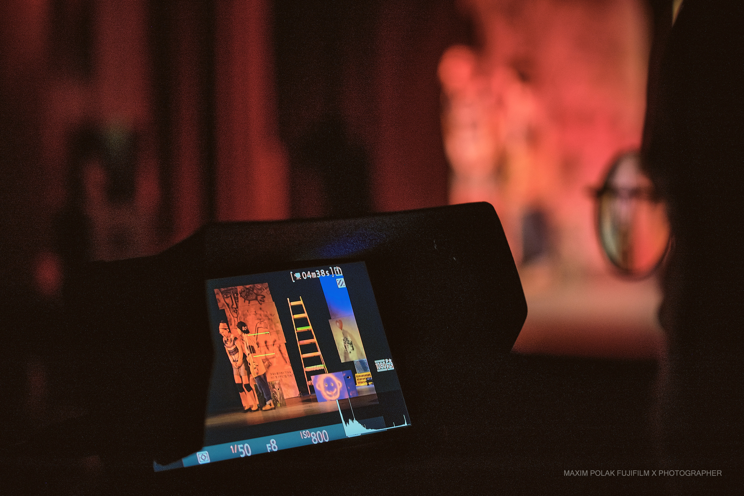 Theater inoi. Middle East Photo Agency סוכנות צילום המזרח התיכון — צילום מקצועי והדפסת מגנטים לאירועים