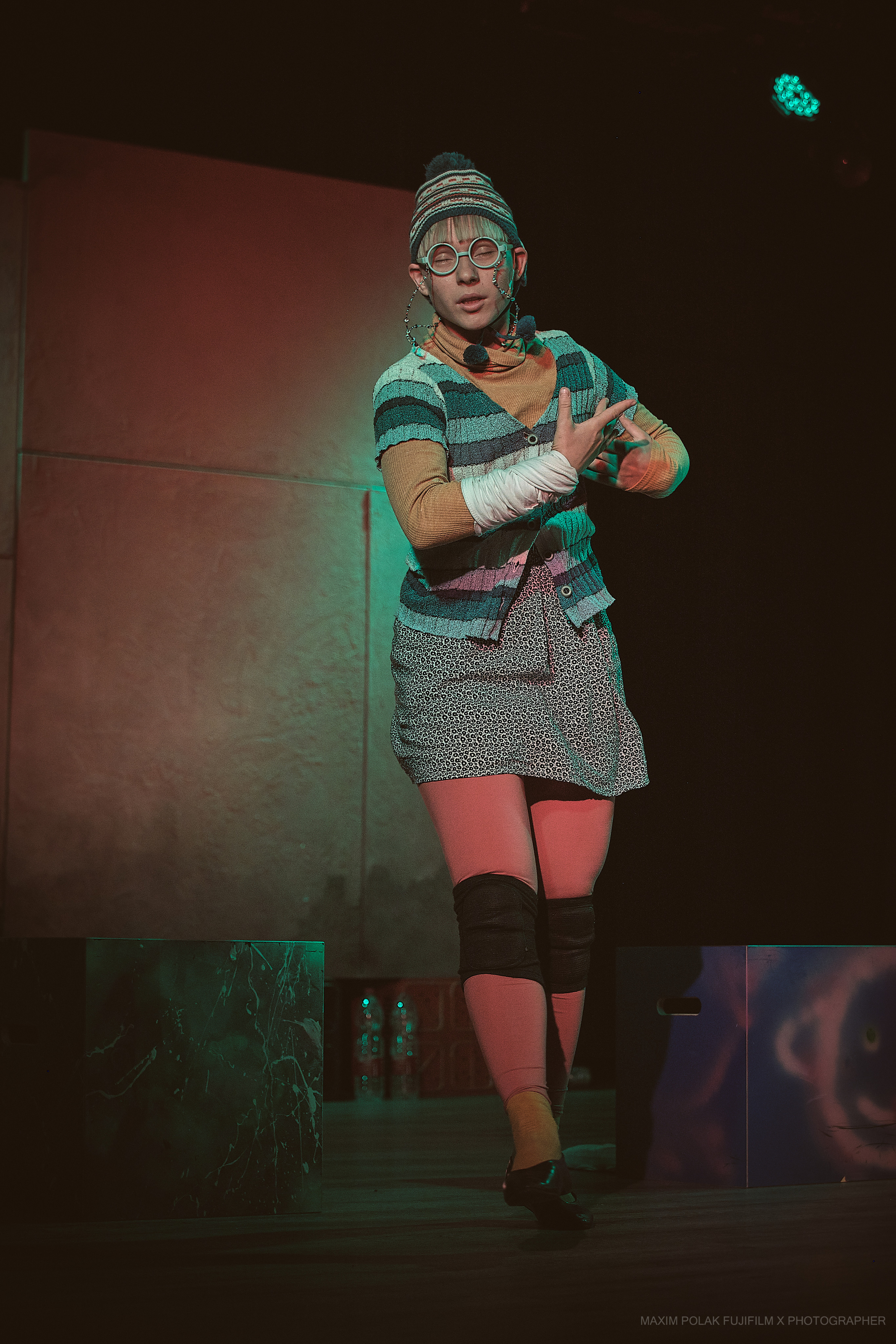 Theater inoi. Middle East Photo Agency סוכנות צילום המזרח התיכון — צילום מקצועי והדפסת מגנטים לאירועים