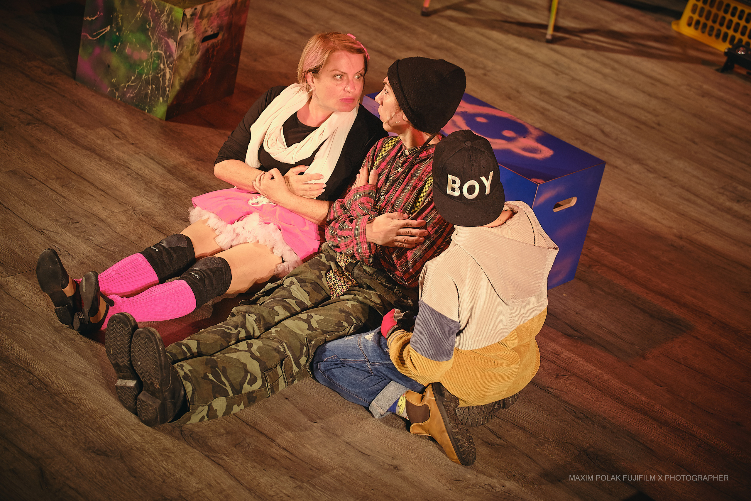 Theater inoi. Middle East Photo Agency סוכנות צילום המזרח התיכון — צילום מקצועי והדפסת מגנטים לאירועים