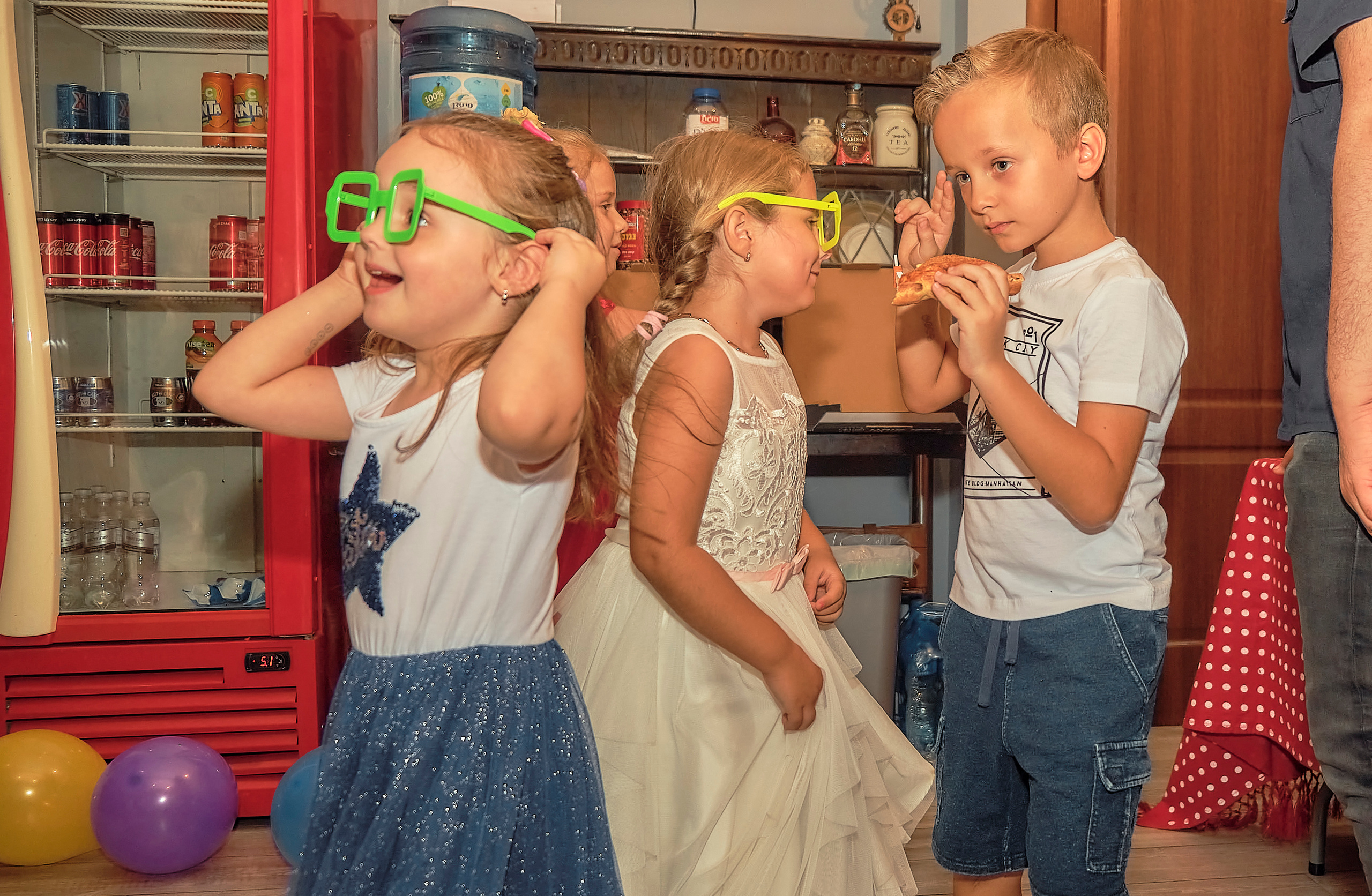 Birthday Party. Middle East Photo Agency — Weddings, Bar & Bat Mitzvahs, Brit Milah, Theater, Magnets, Portraits