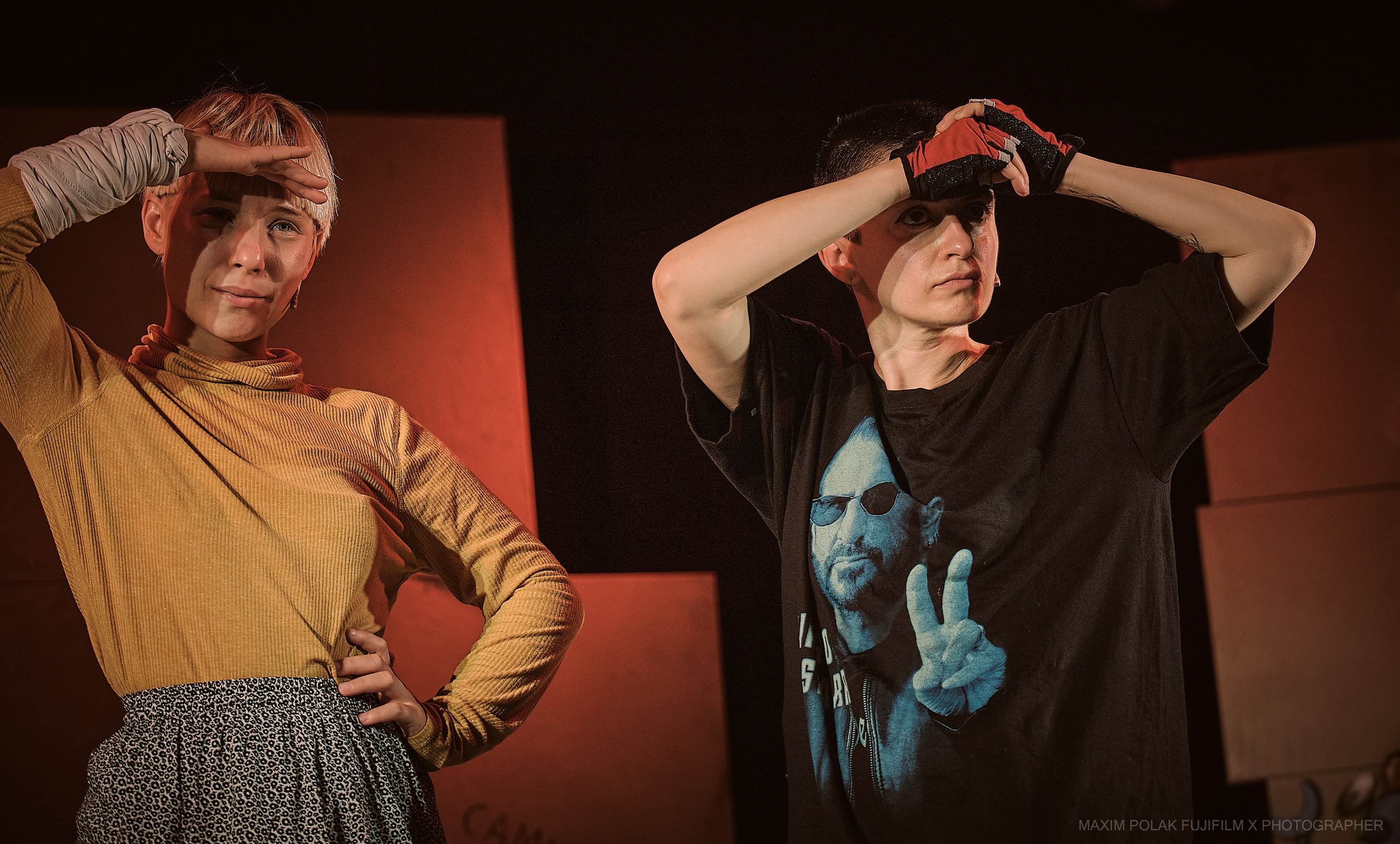 Theater inoi. Middle East Photo Agency סוכנות צילום המזרח התיכון — צילום מקצועי והדפסת מגנטים לאירועים