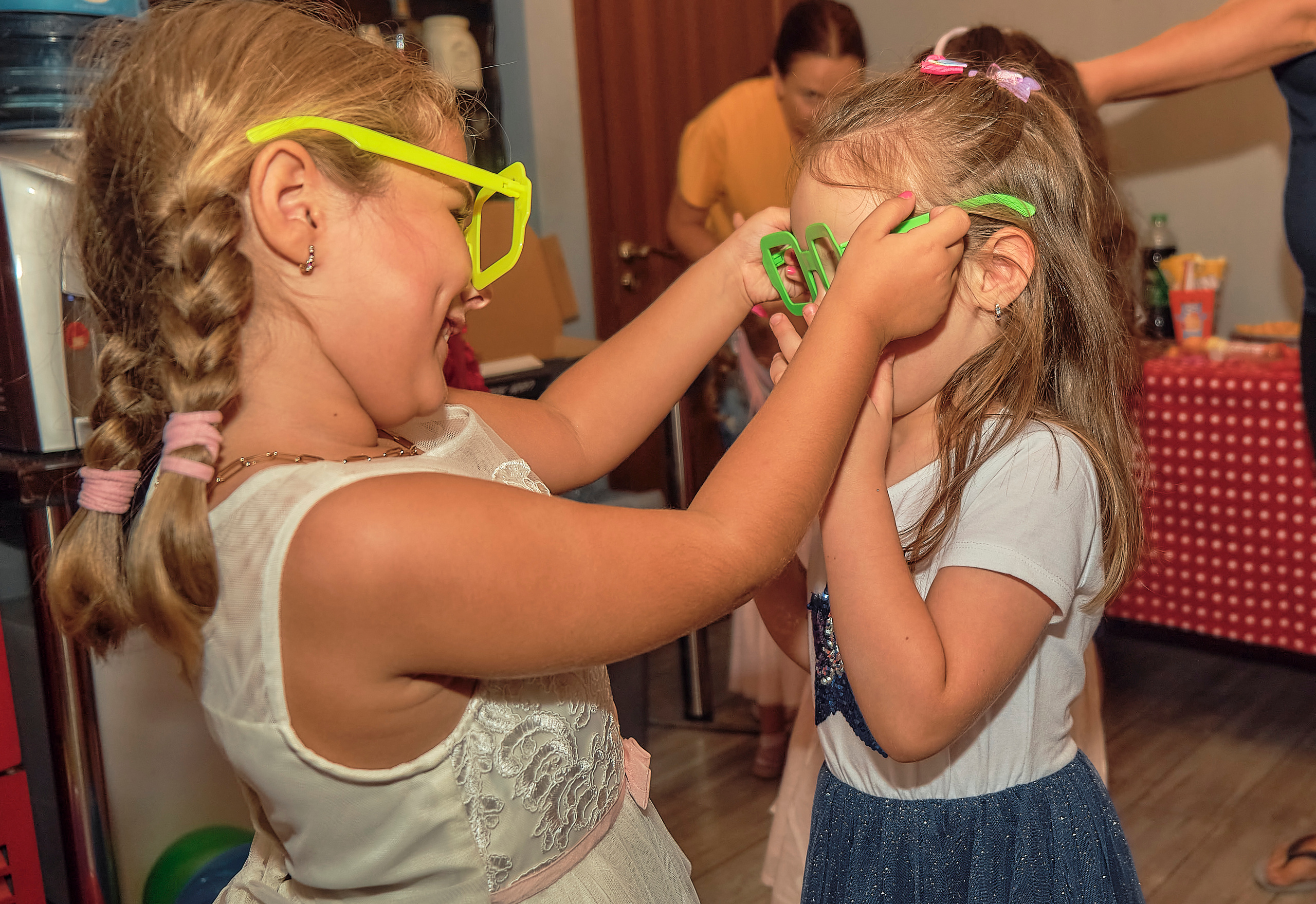 Birthday Party. Middle East Photo Agency — Weddings, Bar & Bat Mitzvahs, Brit Milah, Theater, Magnets, Portraits