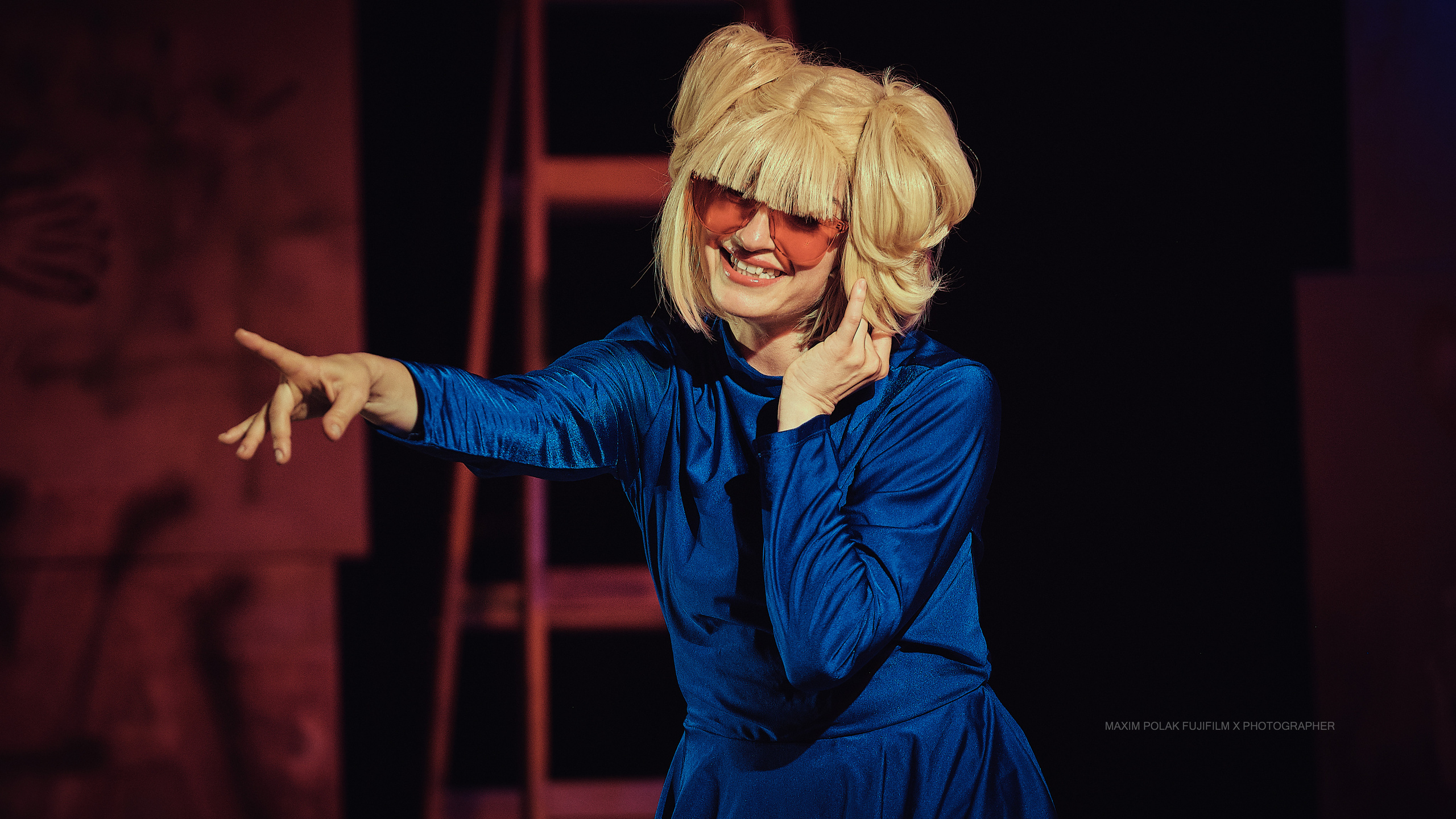 Theater inoi. Middle East Photo Agency סוכנות צילום המזרח התיכון — צילום מקצועי והדפסת מגנטים לאירועים