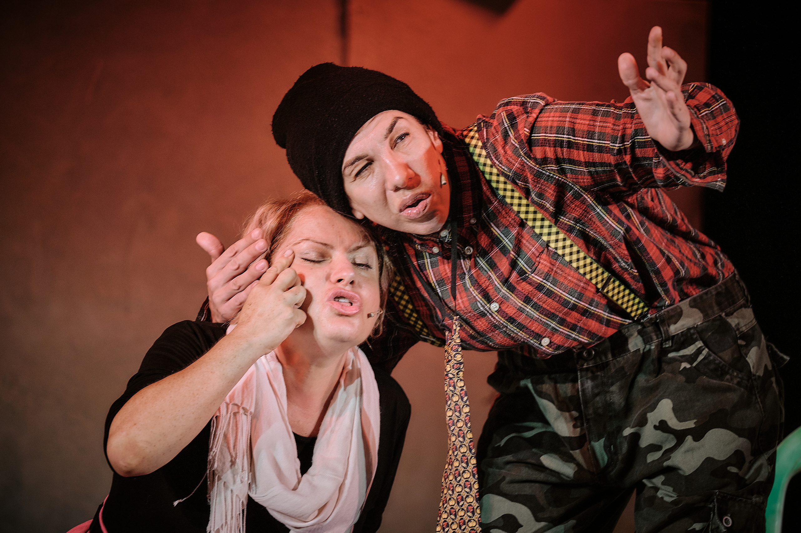 Theater inoi. Middle East Photo Agency סוכנות צילום המזרח התיכון — צילום מקצועי והדפסת מגנטים לאירועים