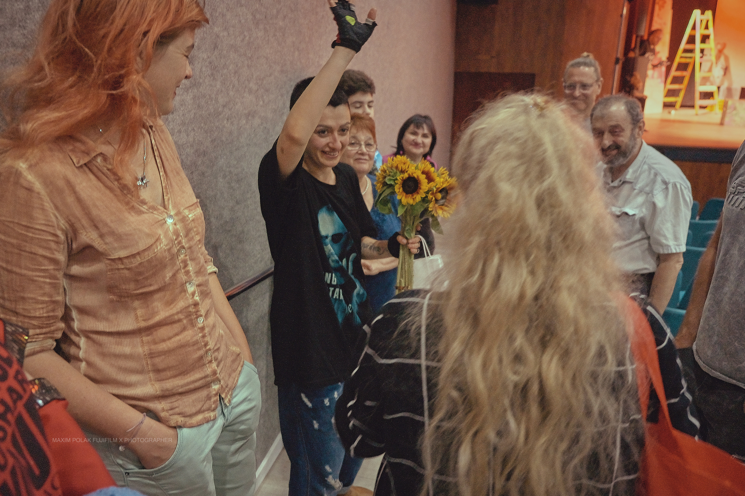 Theater inoi. Middle East Photo Agency סוכנות צילום המזרח התיכון — צילום מקצועי והדפסת מגנטים לאירועים