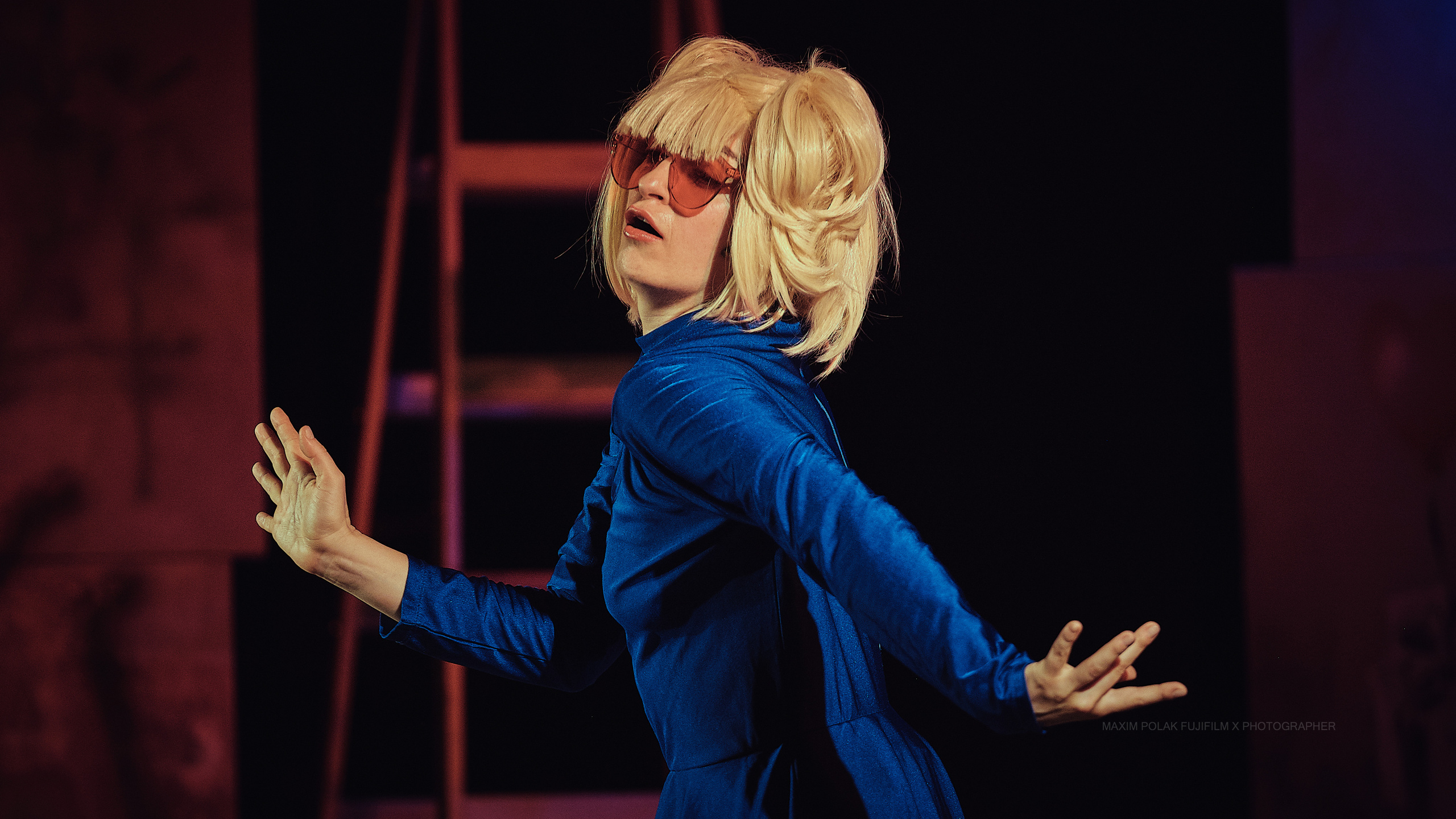 Theater inoi. Middle East Photo Agency סוכנות צילום המזרח התיכון — צילום מקצועי והדפסת מגנטים לאירועים