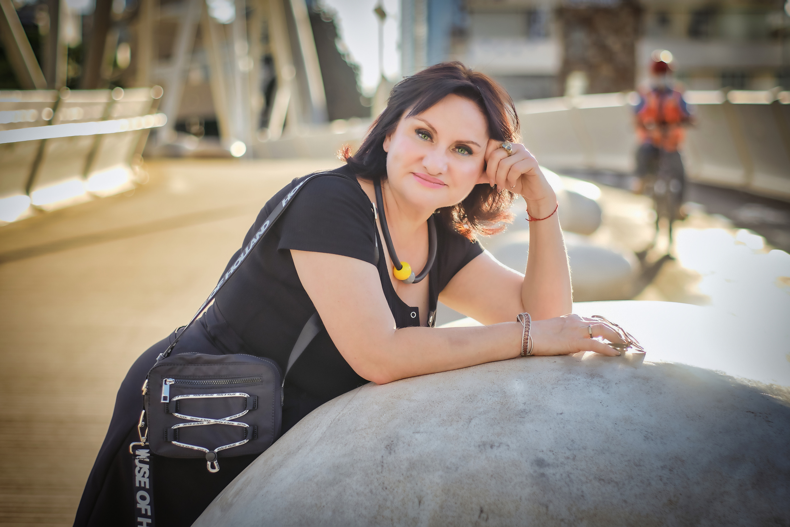 Oksana. Middle East Photo Agency סוכנות צילום המזרח התיכון — צילום מקצועי והדפסת מגנטים לאירועים