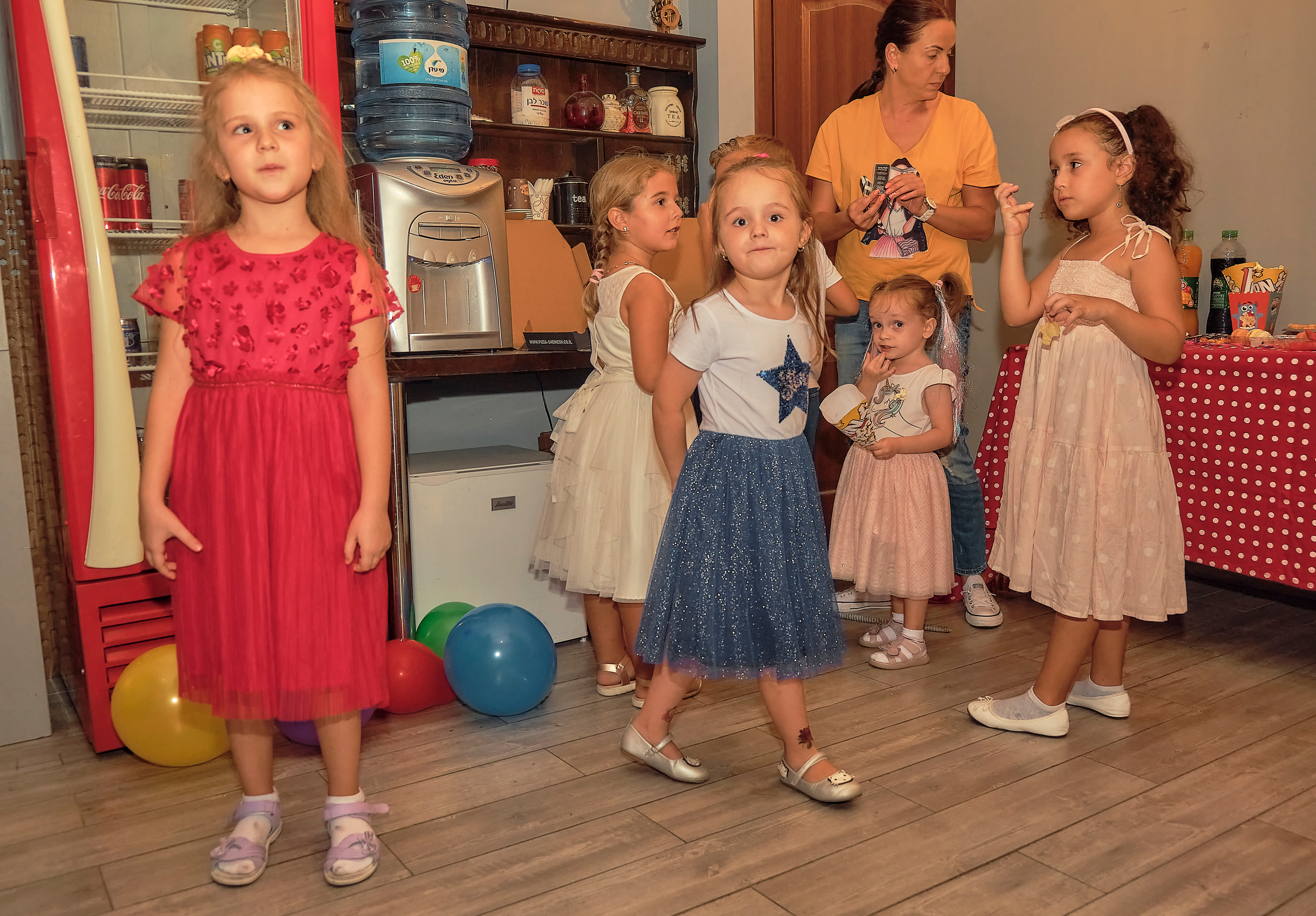 Birthday Party. Middle East Photo Agency — Weddings, Bar & Bat Mitzvahs, Brit Milah, Theater, Magnets, Portraits
