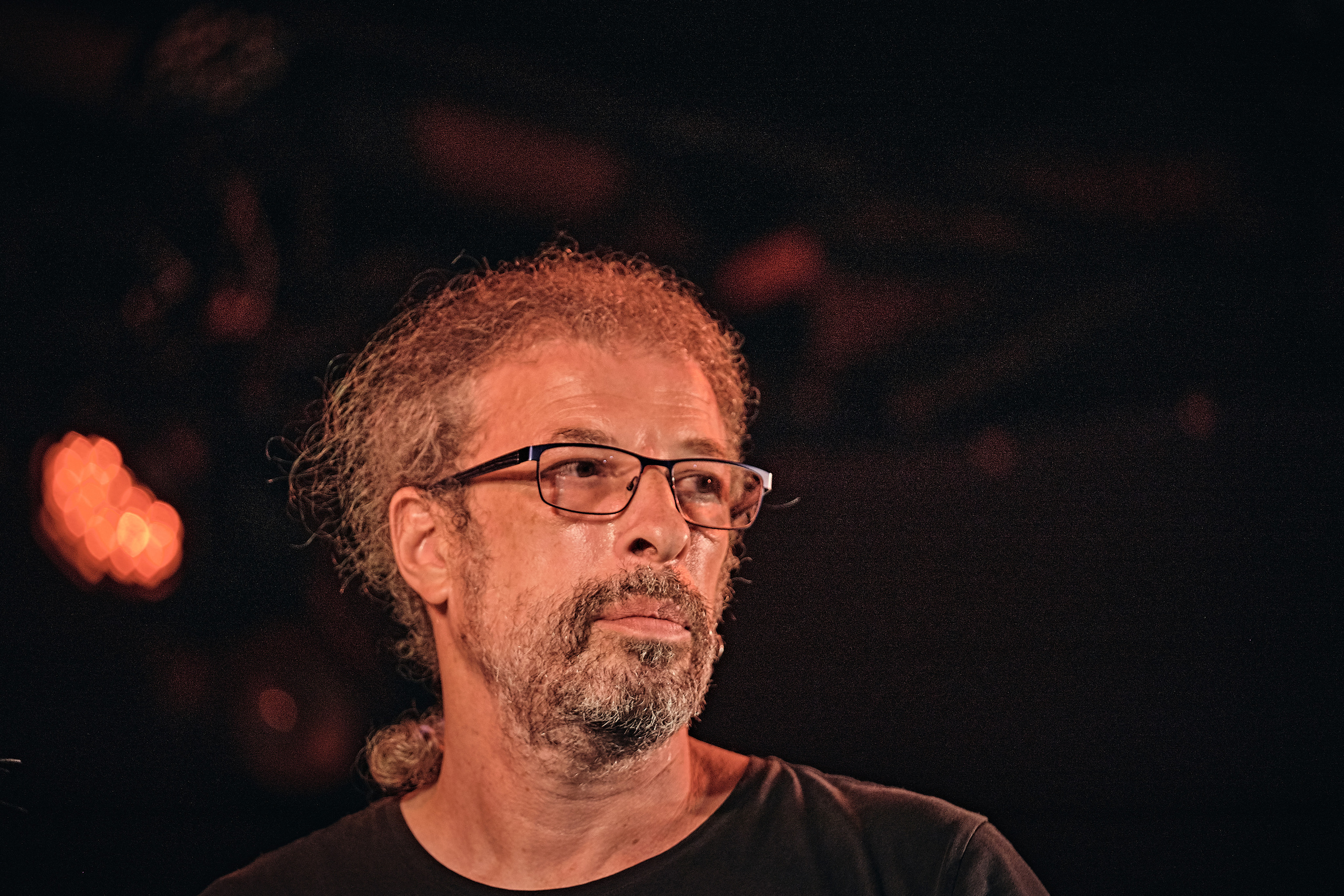 Theater inoi. Middle East Photo Agency סוכנות צילום המזרח התיכון — צילום מקצועי והדפסת מגנטים לאירועים