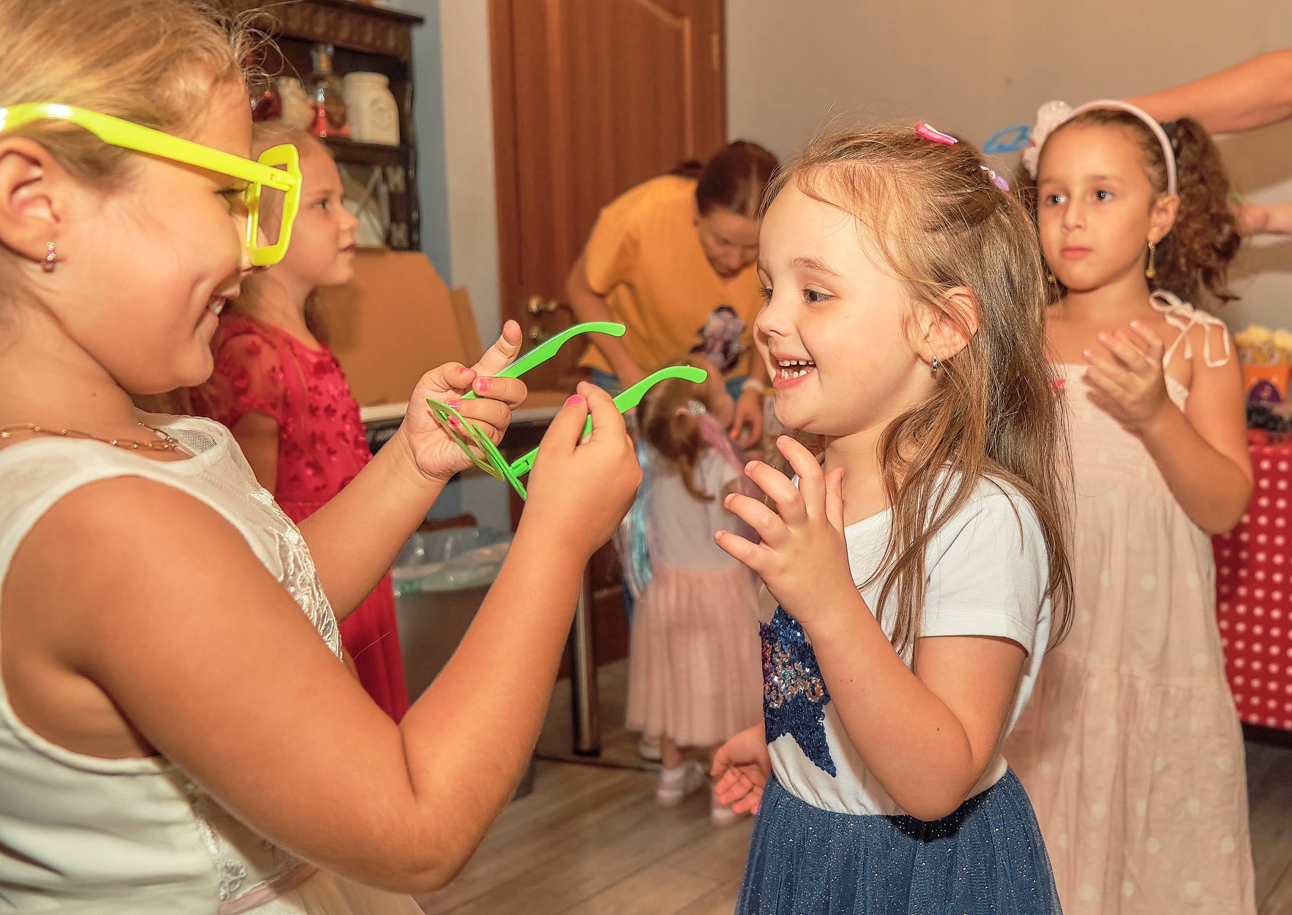 Birthday Party. Middle East Photo Agency — Weddings, Bar & Bat Mitzvahs, Brit Milah, Theater, Magnets, Portraits