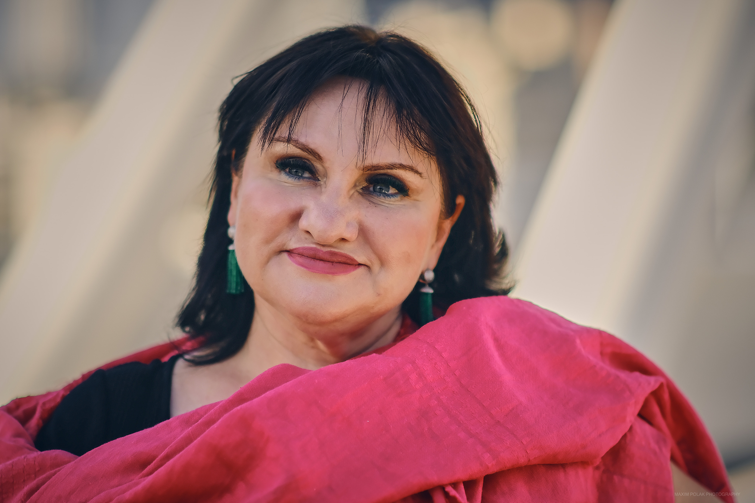 Oksana. Middle East Photo Agency סוכנות צילום המזרח התיכון — צילום מקצועי והדפסת מגנטים לאירועים