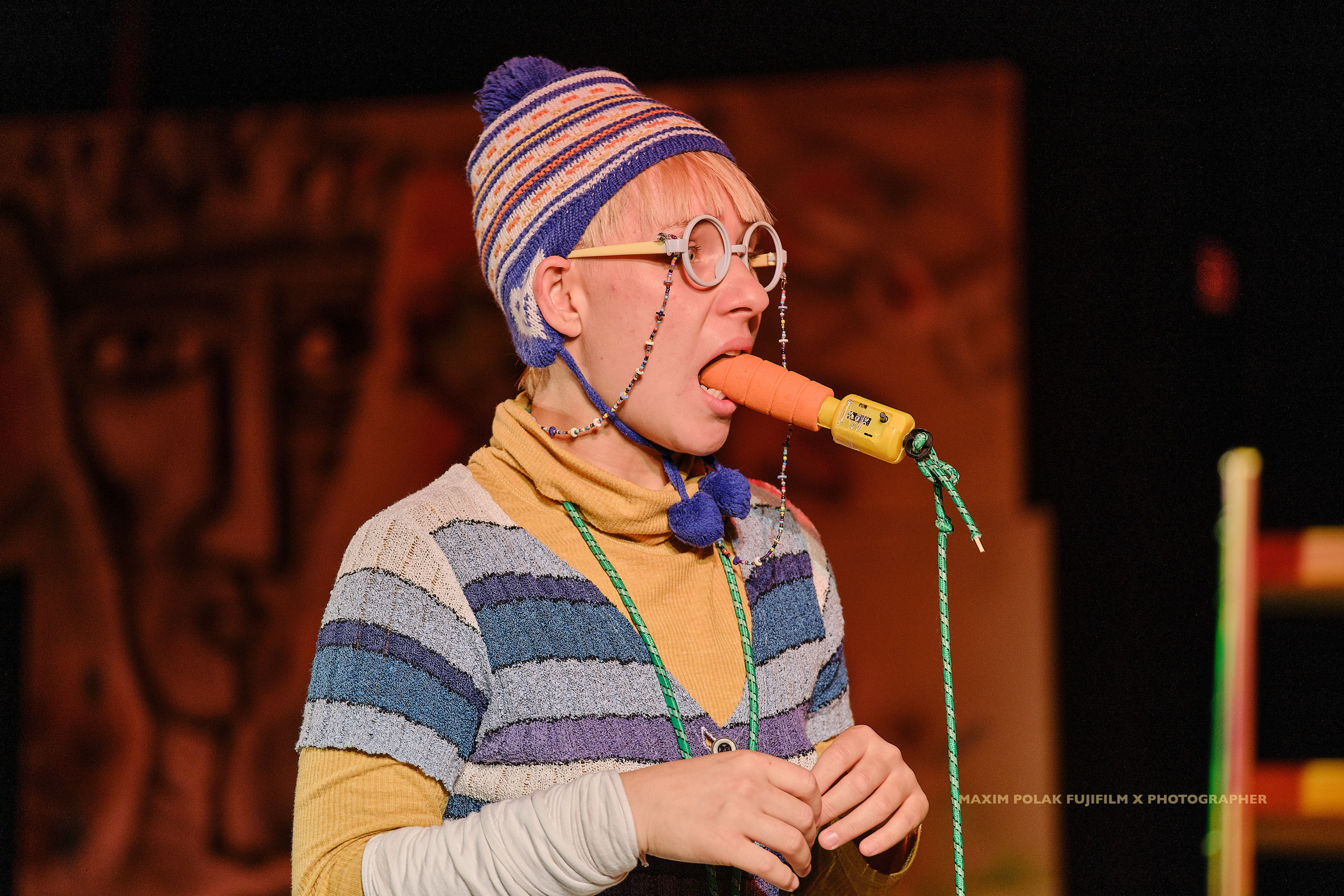 Theater inoi. Middle East Photo Agency סוכנות צילום המזרח התיכון — צילום מקצועי והדפסת מגנטים לאירועים