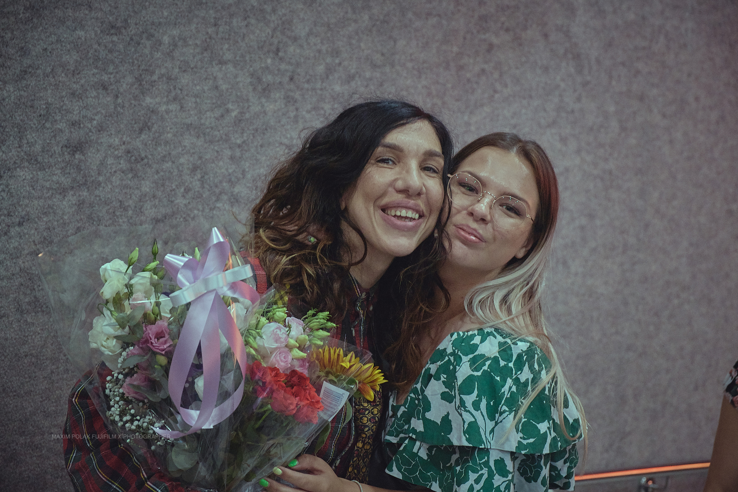 Theater inoi. Middle East Photo Agency סוכנות צילום המזרח התיכון — צילום מקצועי והדפסת מגנטים לאירועים