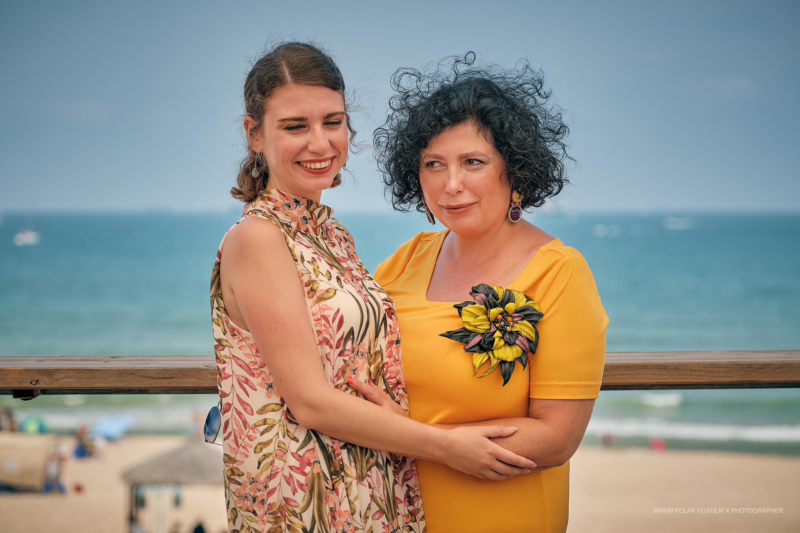 Fashion Market. Shula. Middle East Photo Agency — Weddings, Bar & Bat Mitzvahs, Brit Milah, Theater, Magnets, Portraits