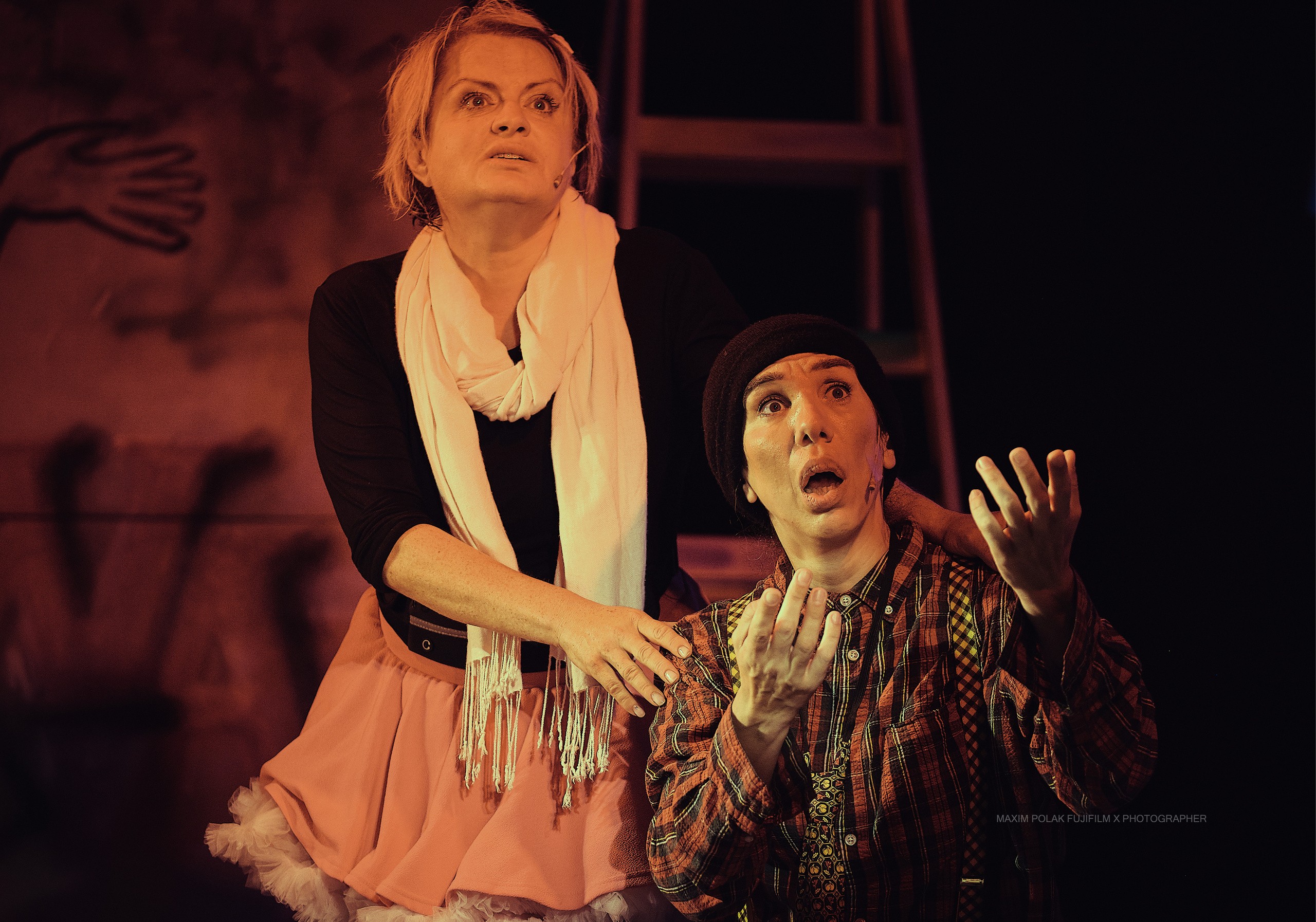 Theater inoi. Middle East Photo Agency סוכנות צילום המזרח התיכון — צילום מקצועי והדפסת מגנטים לאירועים