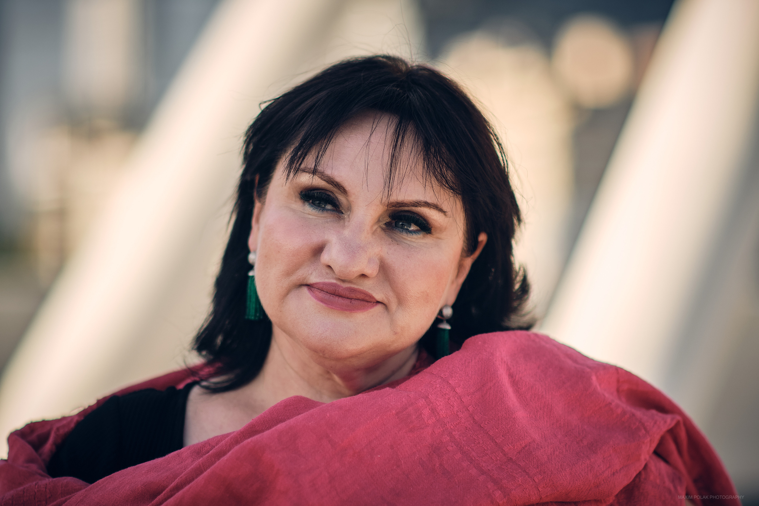 Oksana. Middle East Photo Agency סוכנות צילום המזרח התיכון — צילום מקצועי והדפסת מגנטים לאירועים