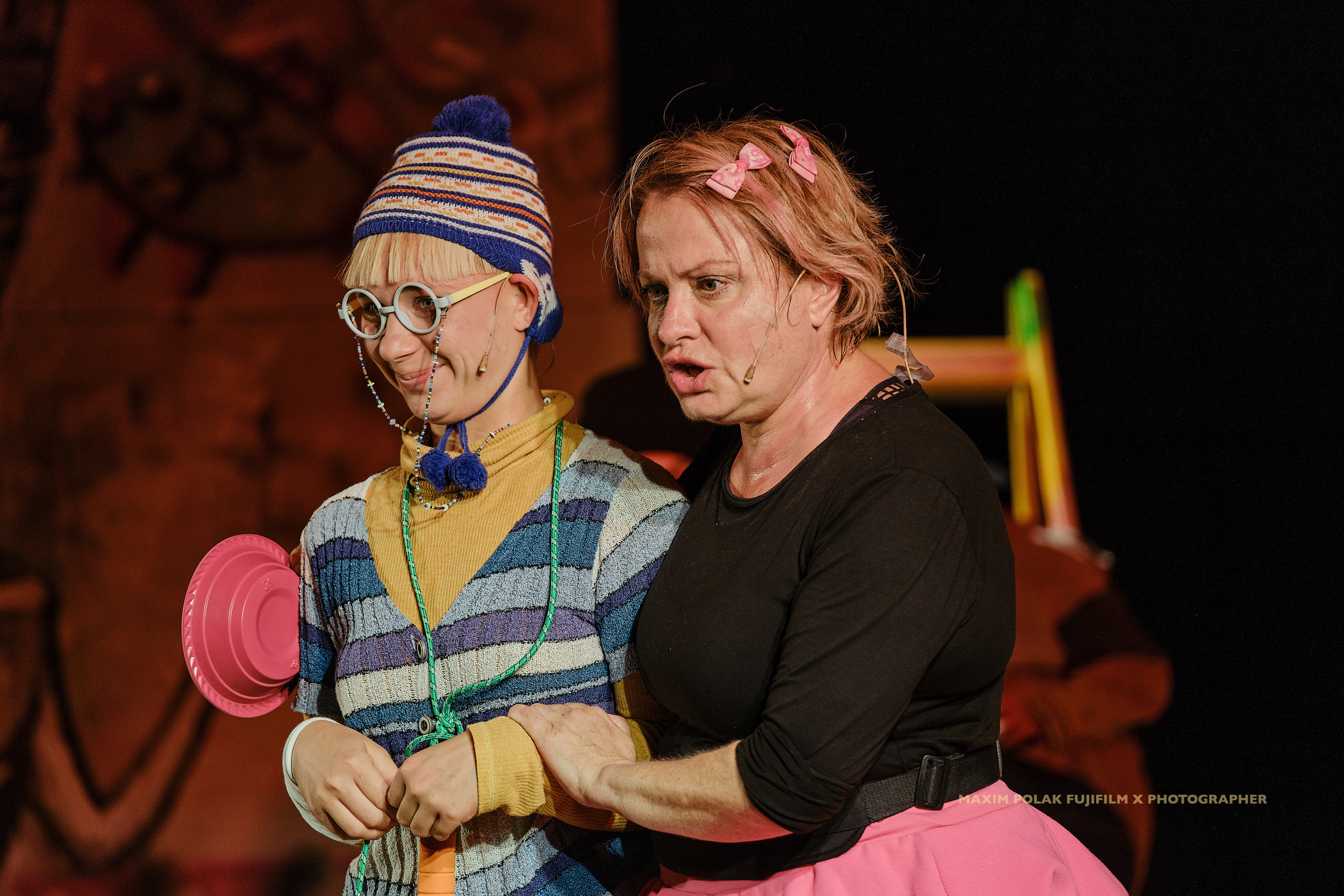 Theater inoi. Middle East Photo Agency סוכנות צילום המזרח התיכון — צילום מקצועי והדפסת מגנטים לאירועים